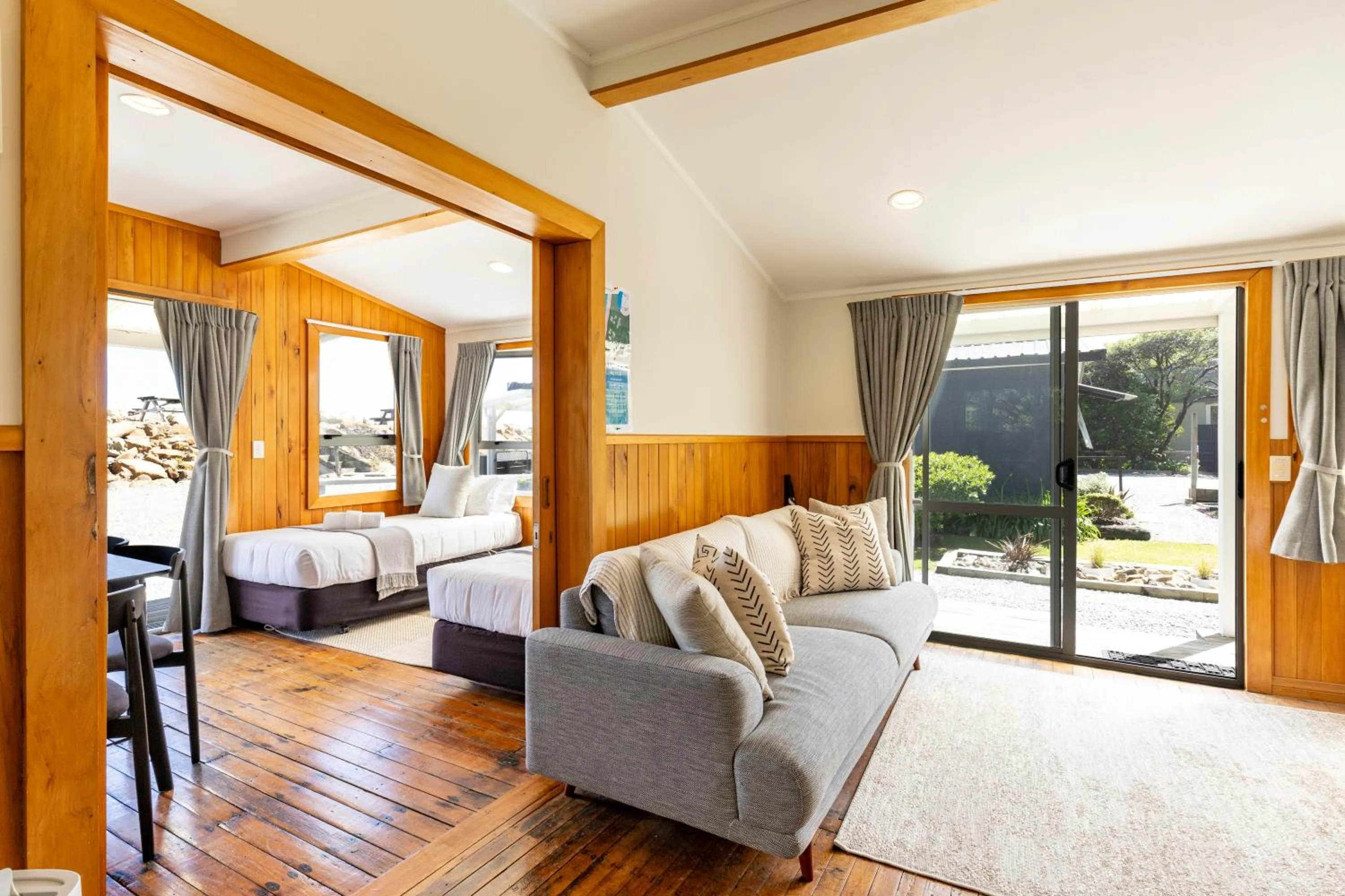 Living room, Bed in Punakaiki Beachfront Motels