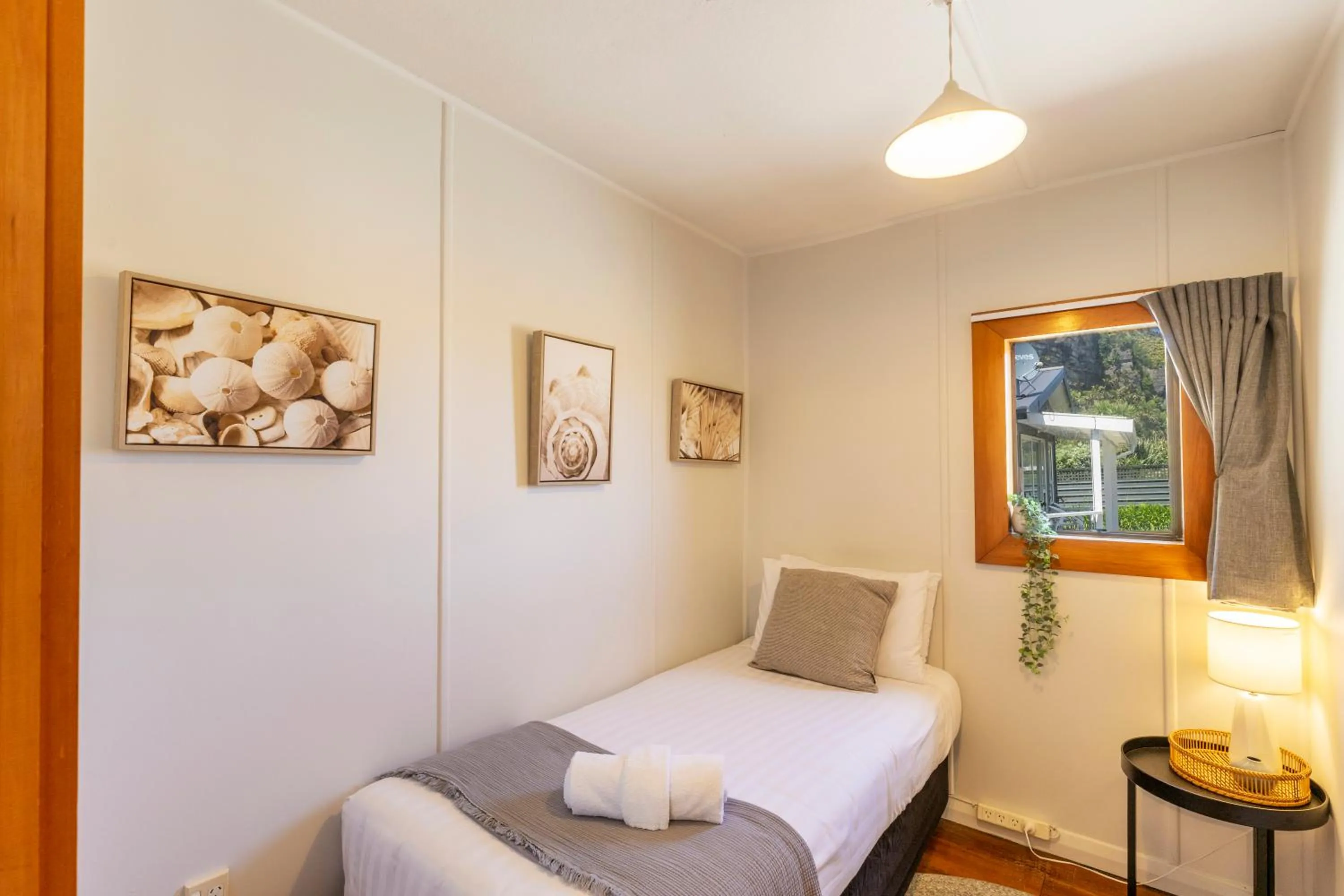 Bed in Punakaiki Beachfront Motels