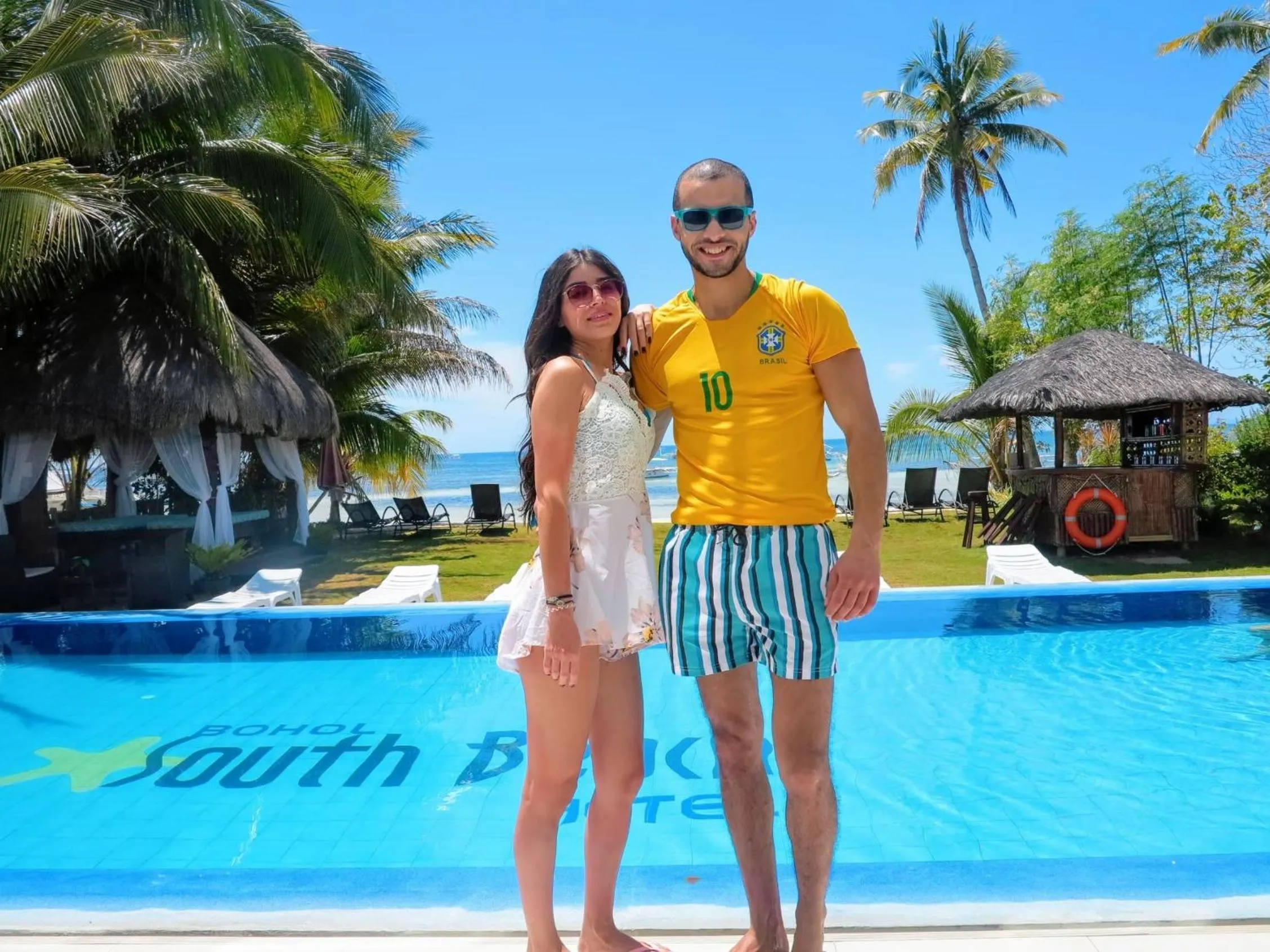 Swimming pool in Bohol South Beach Hotel