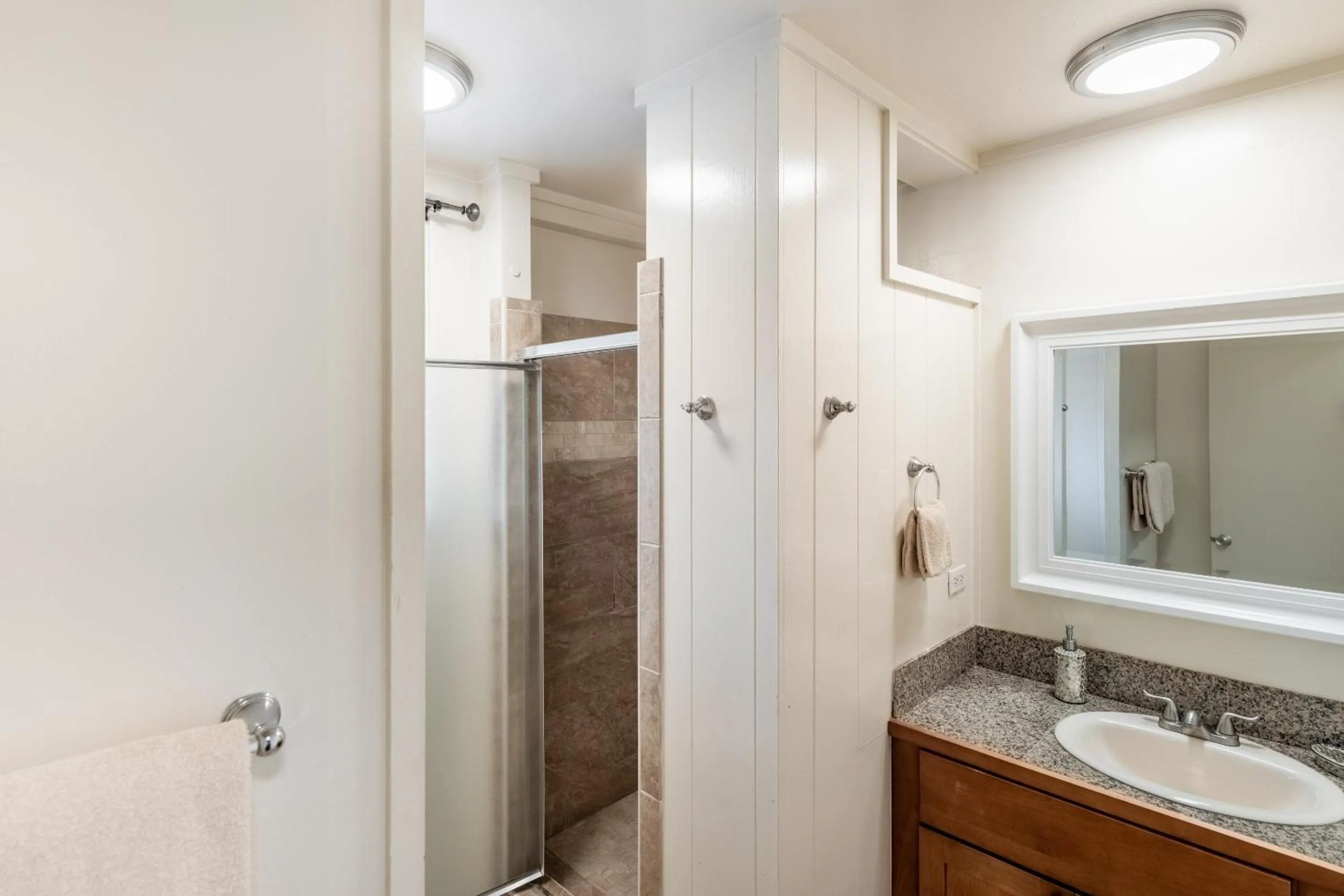 Lahaina Wonderful Condos