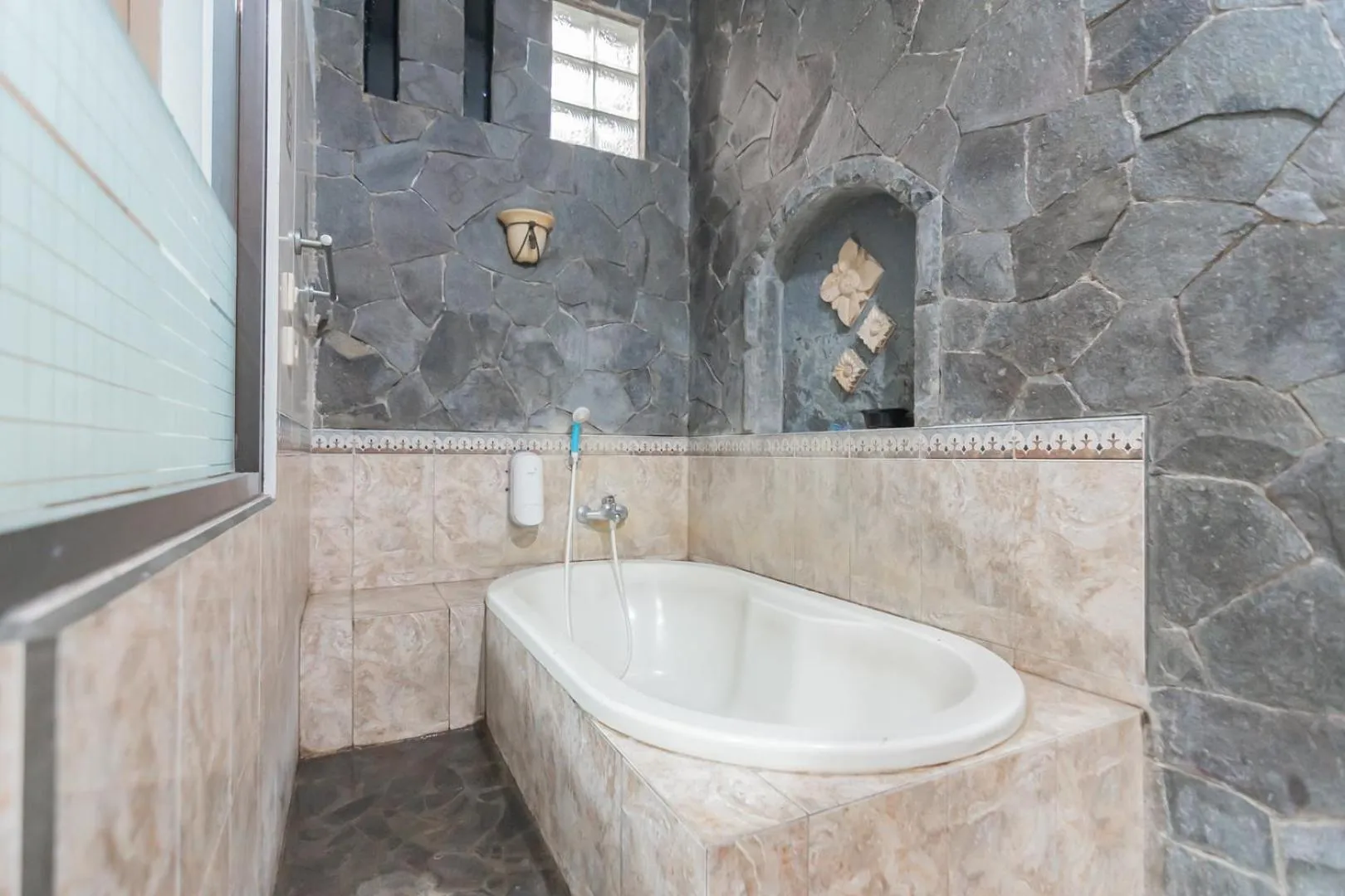 Bathroom in Imelda Residence Setrasari RedPartner