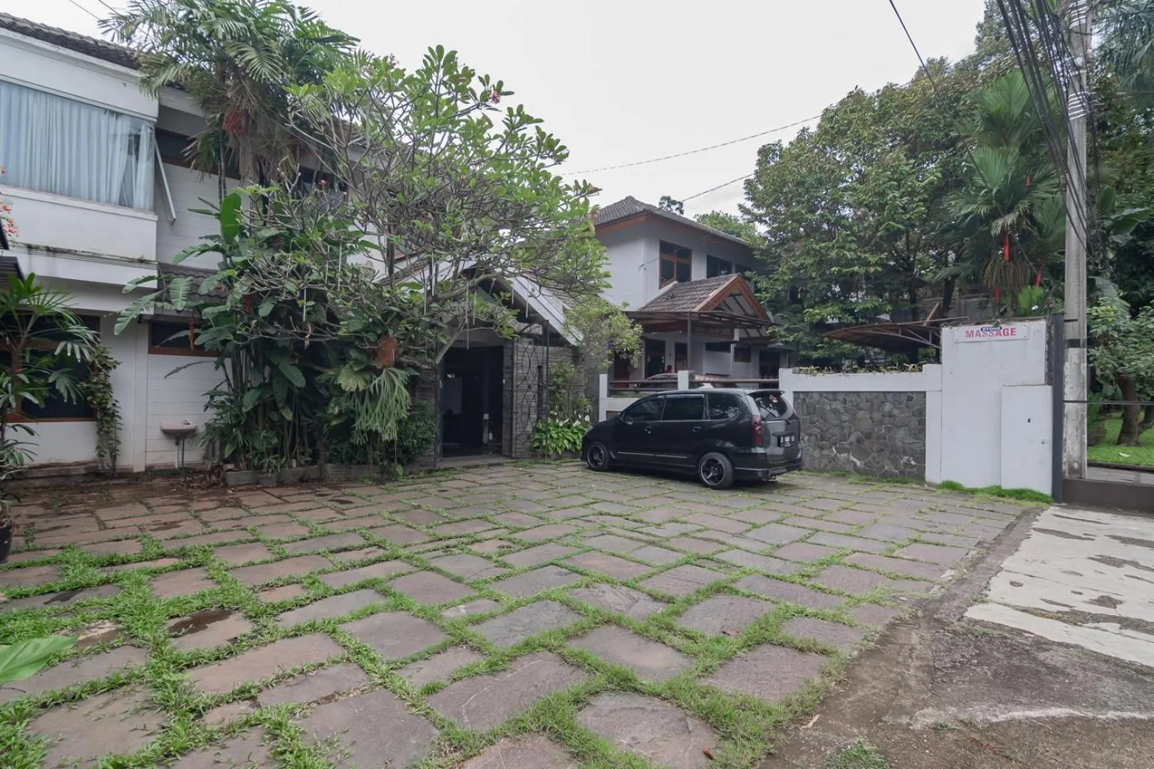 Parking in Imelda Residence Setrasari RedPartner