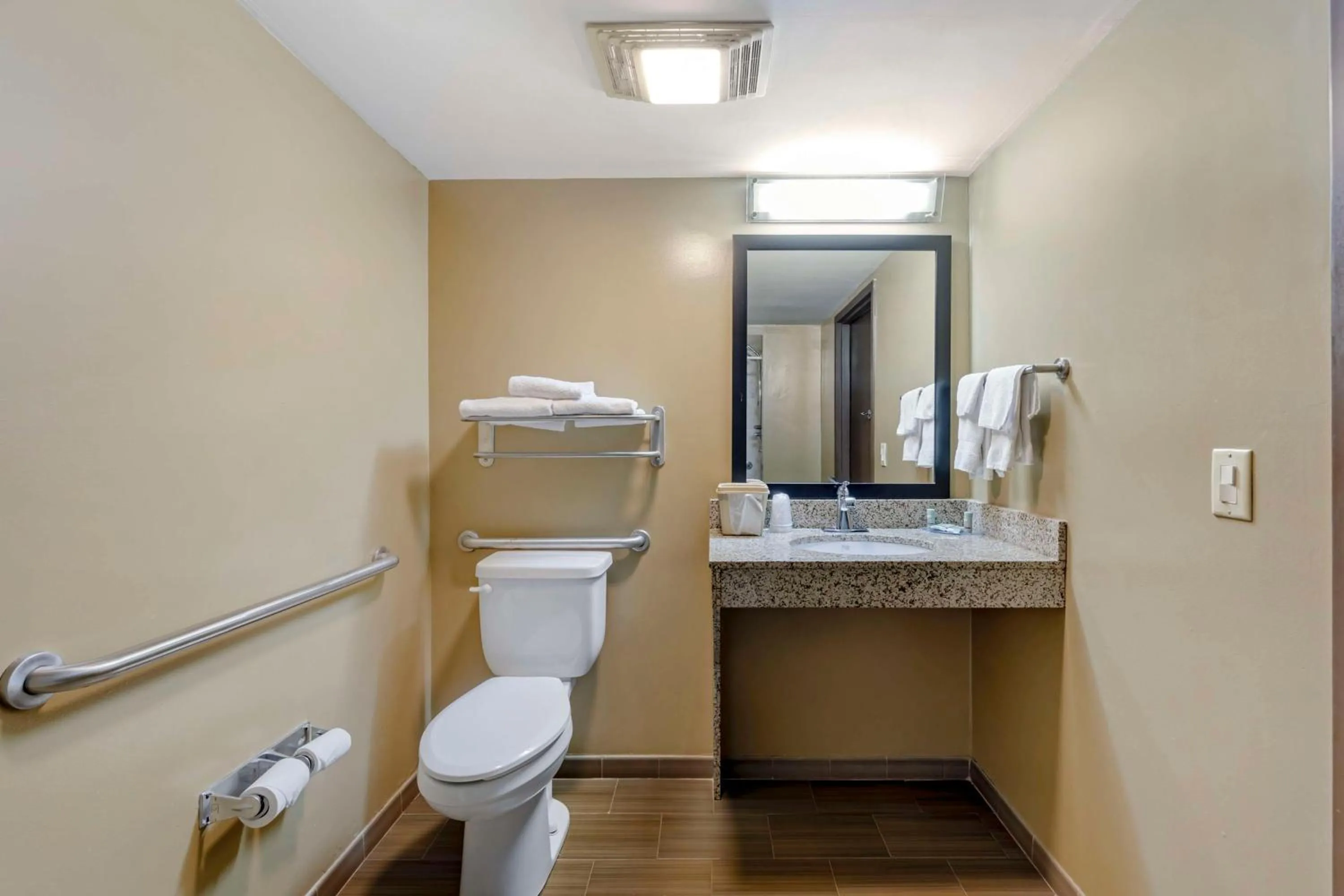 Bathroom in Best Western Kimball Inn