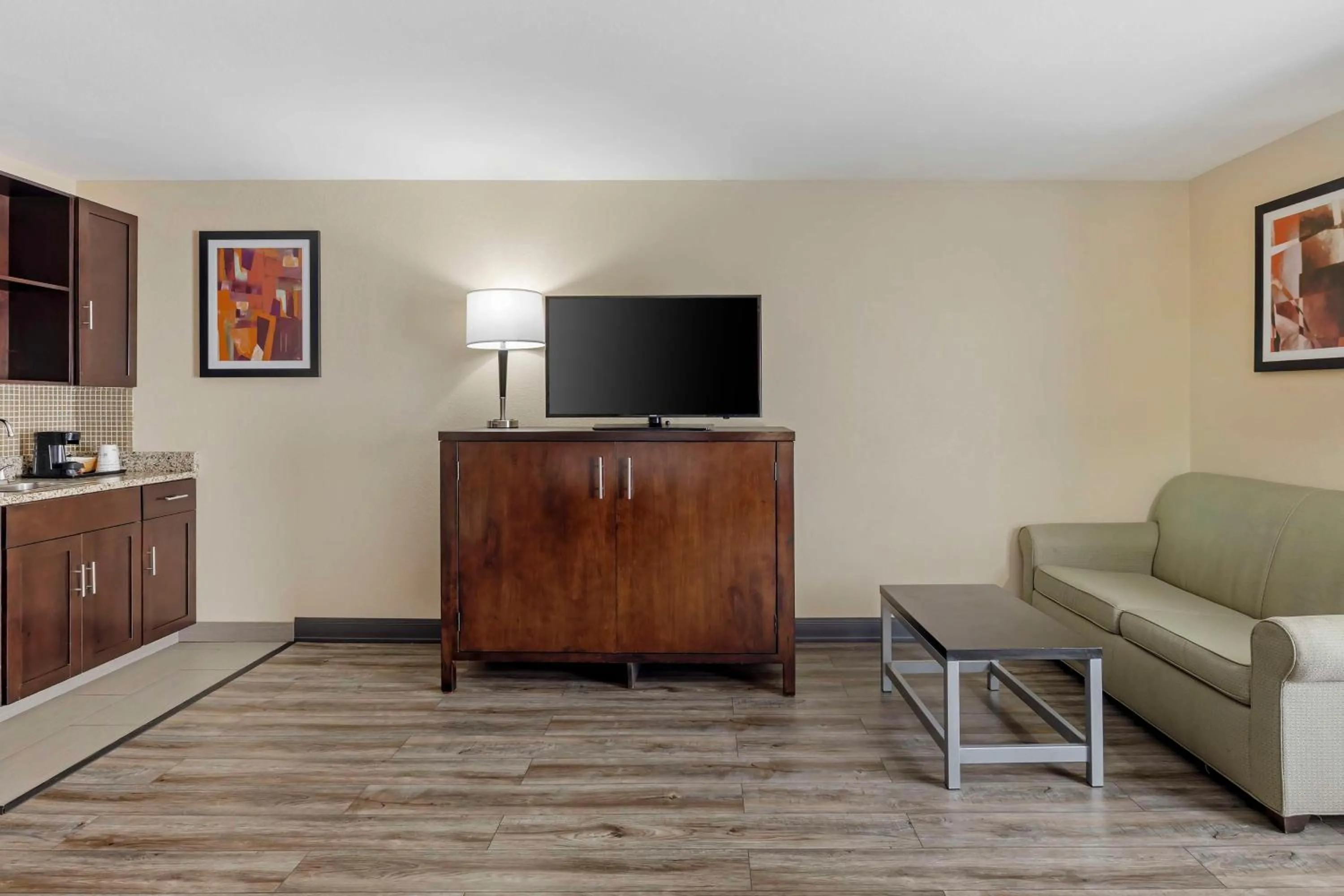 Photo of the whole room in Best Western Kimball Inn