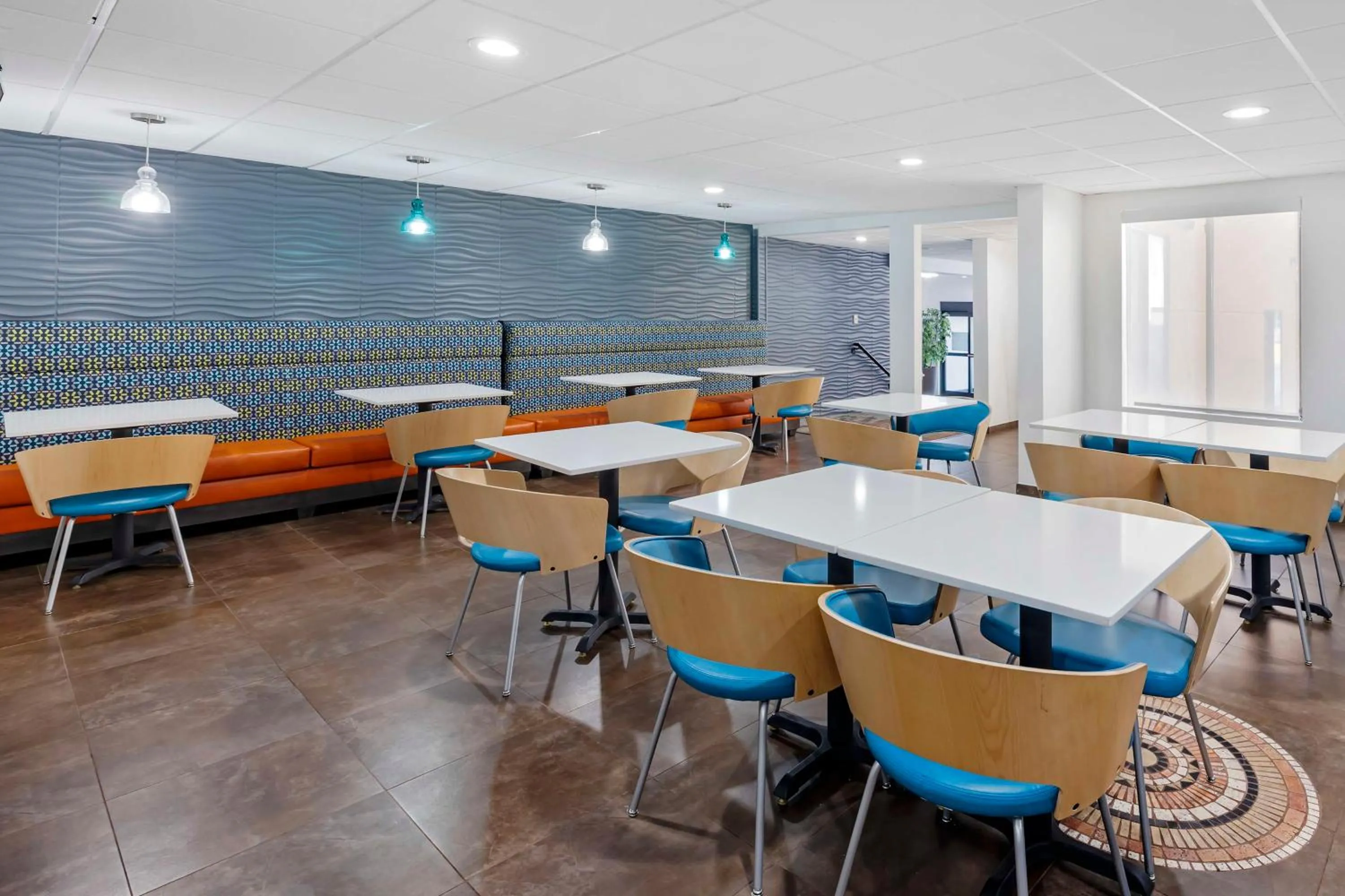 Breakfast in Best Western Kimball Inn