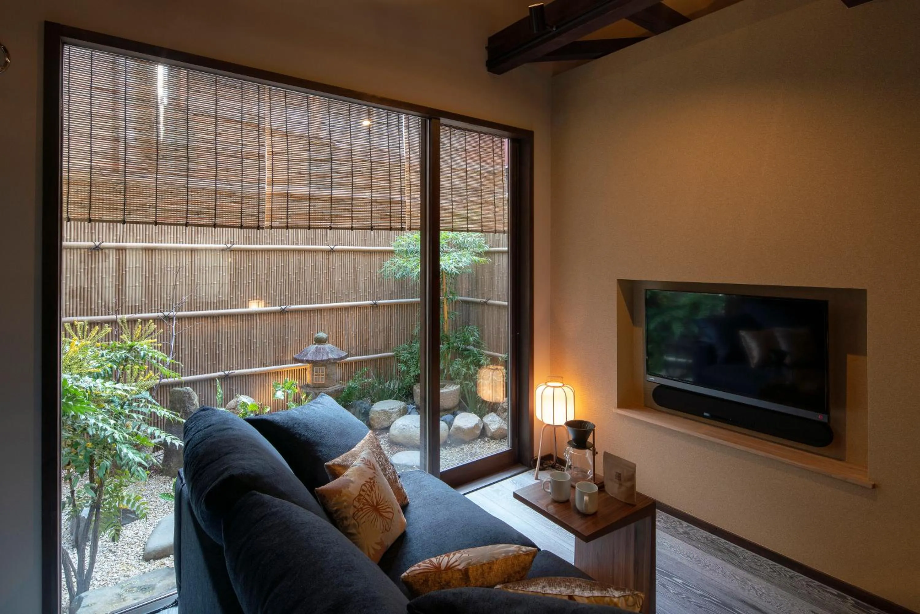 Living room in Ainotsuji Machiya House