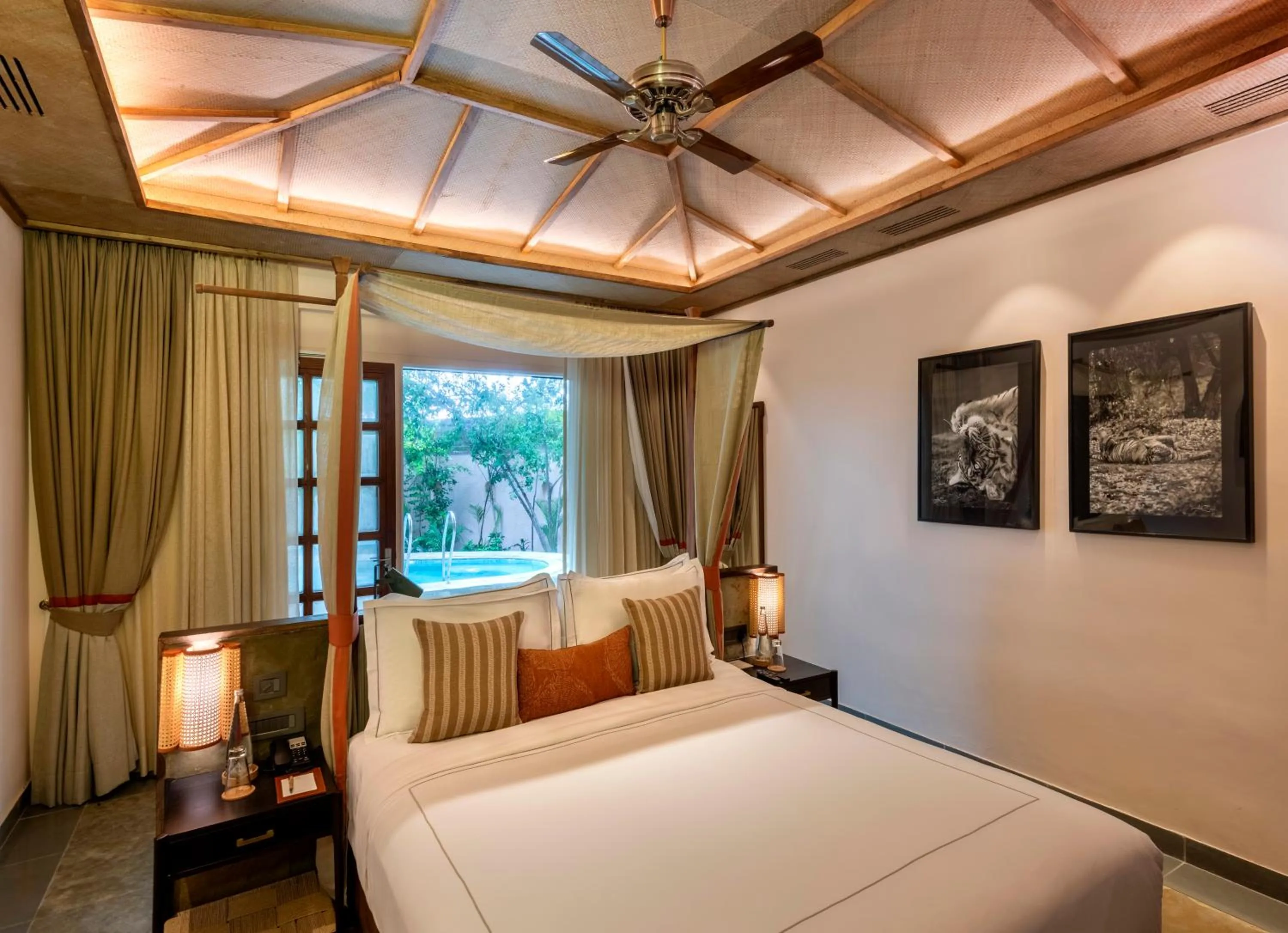 Bed in Taj Sawai,Ranthambore