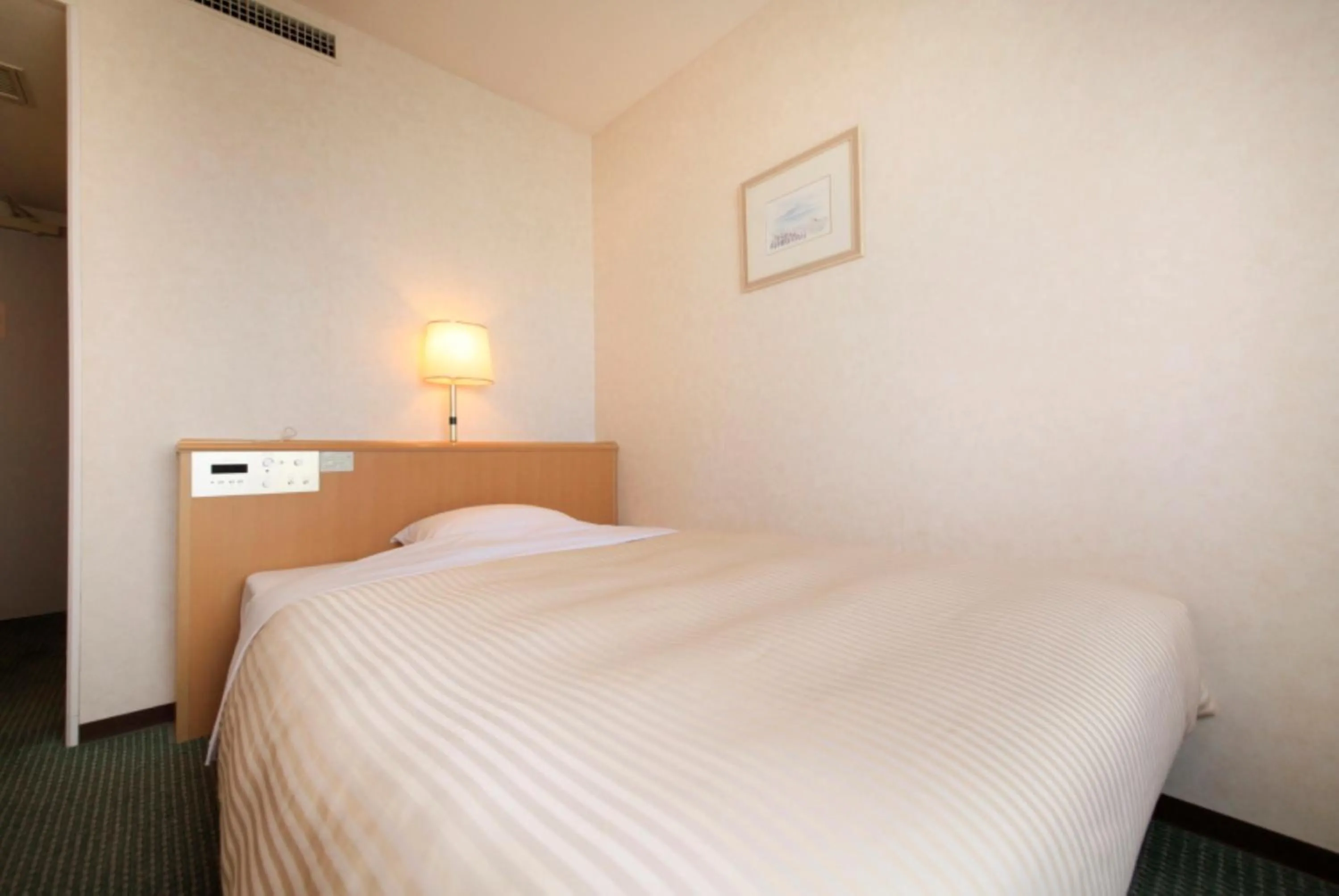 Photo of the whole room, Bed in Kofu Washington Hotel Plaza