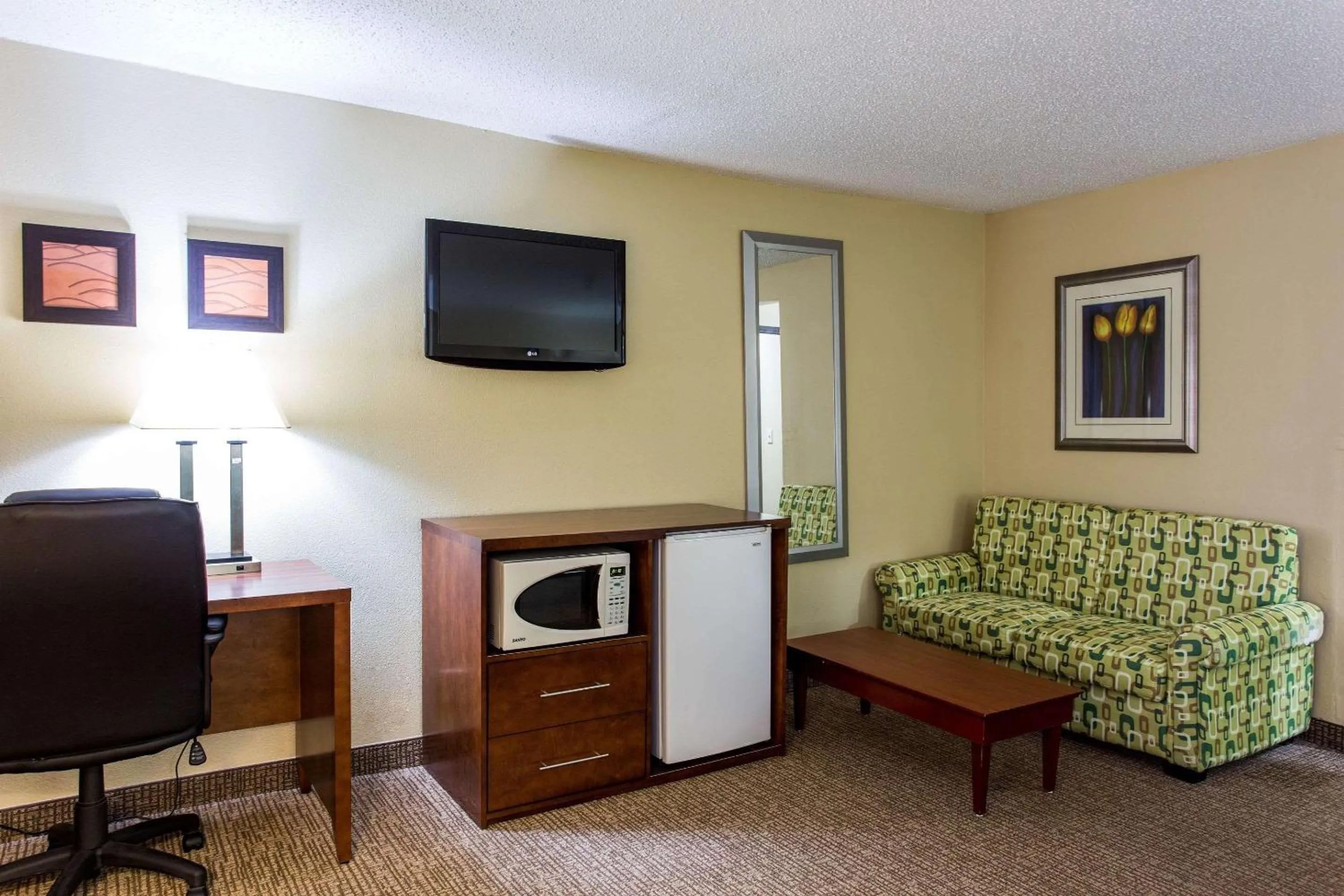 Photo of the whole room in Comfort Inn Columbia West
