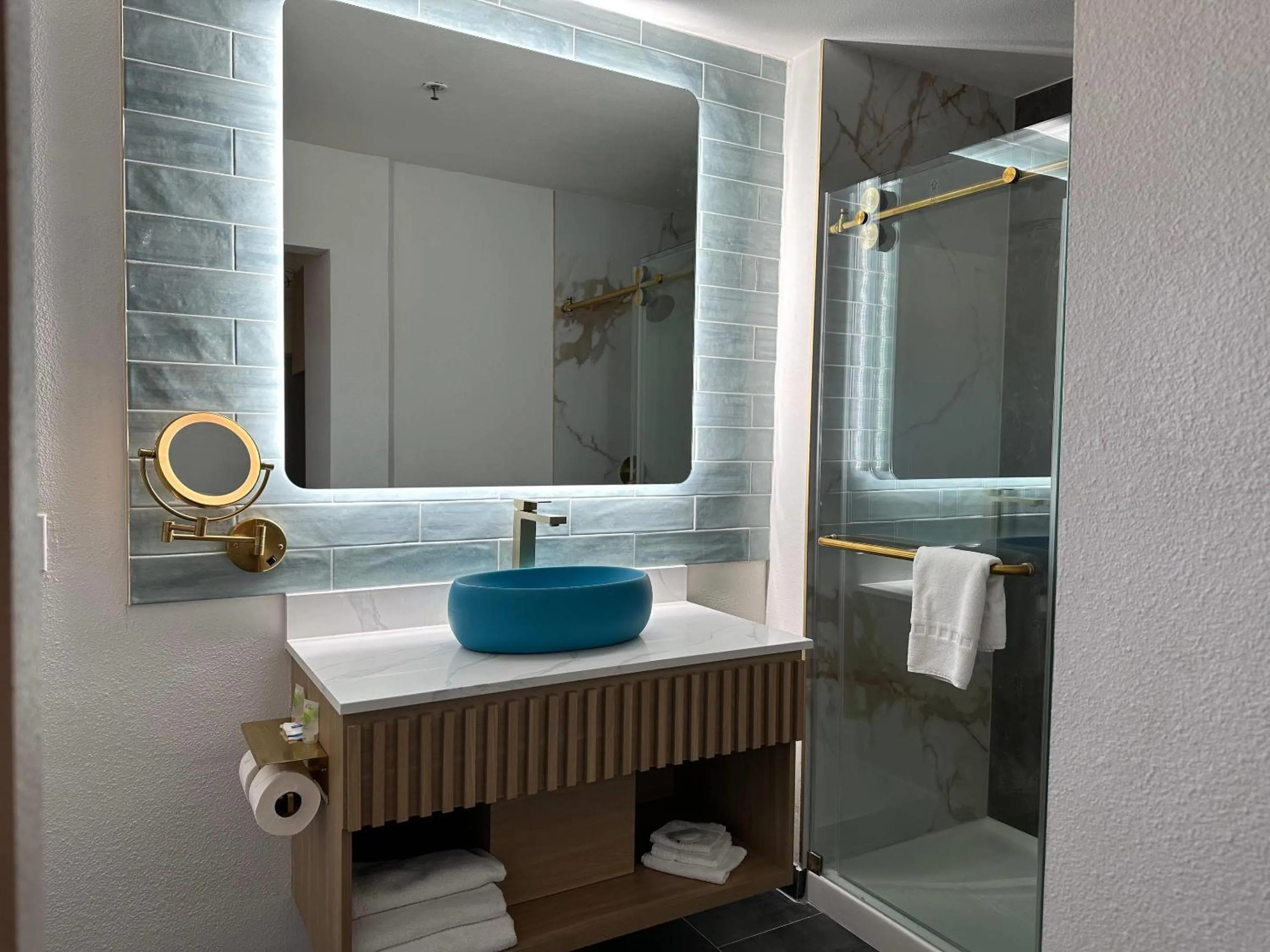 Bedroom in Rodeway Inn Encinitas North