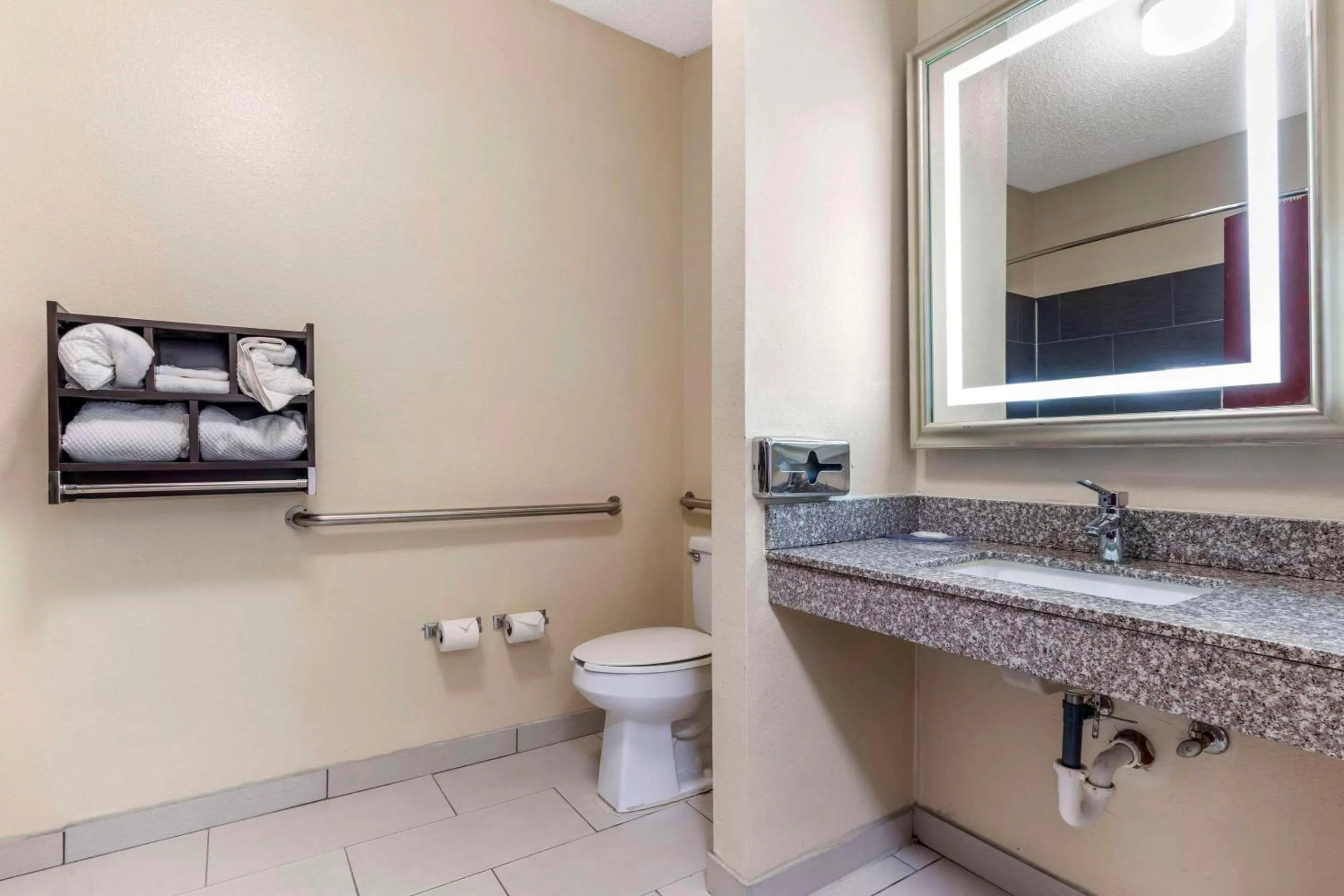 Bedroom in Quality Inn & Suites Wichita Falls I-44