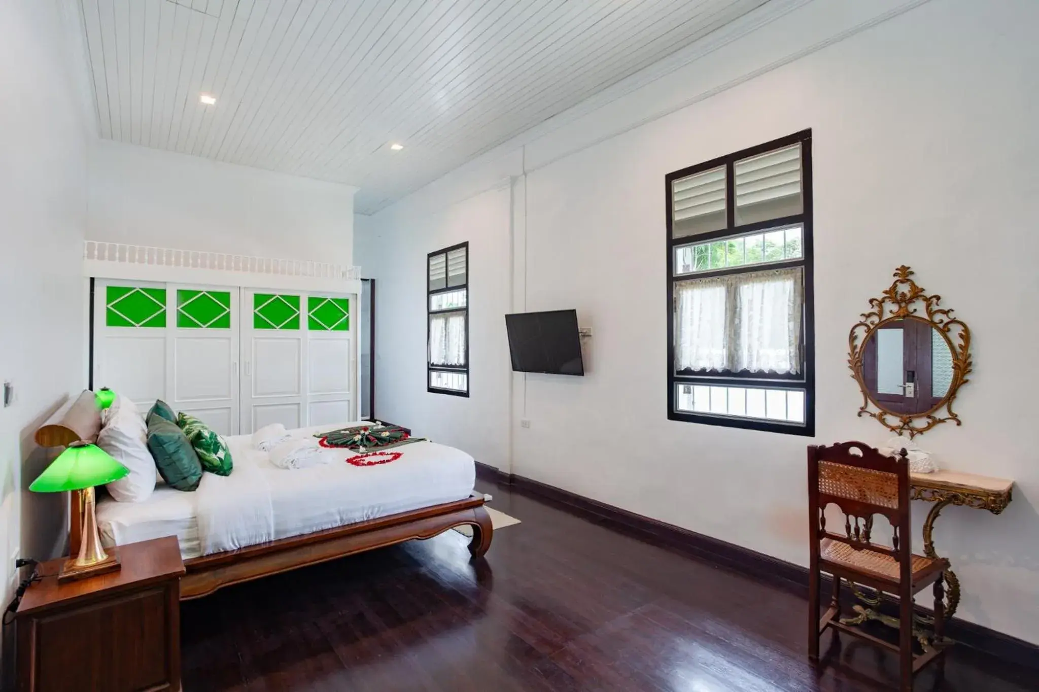 Deluxe King Suite in Sound Gallery House - SHA Plus Deluxe King Suite in Sound Gallery House - SHA Plus