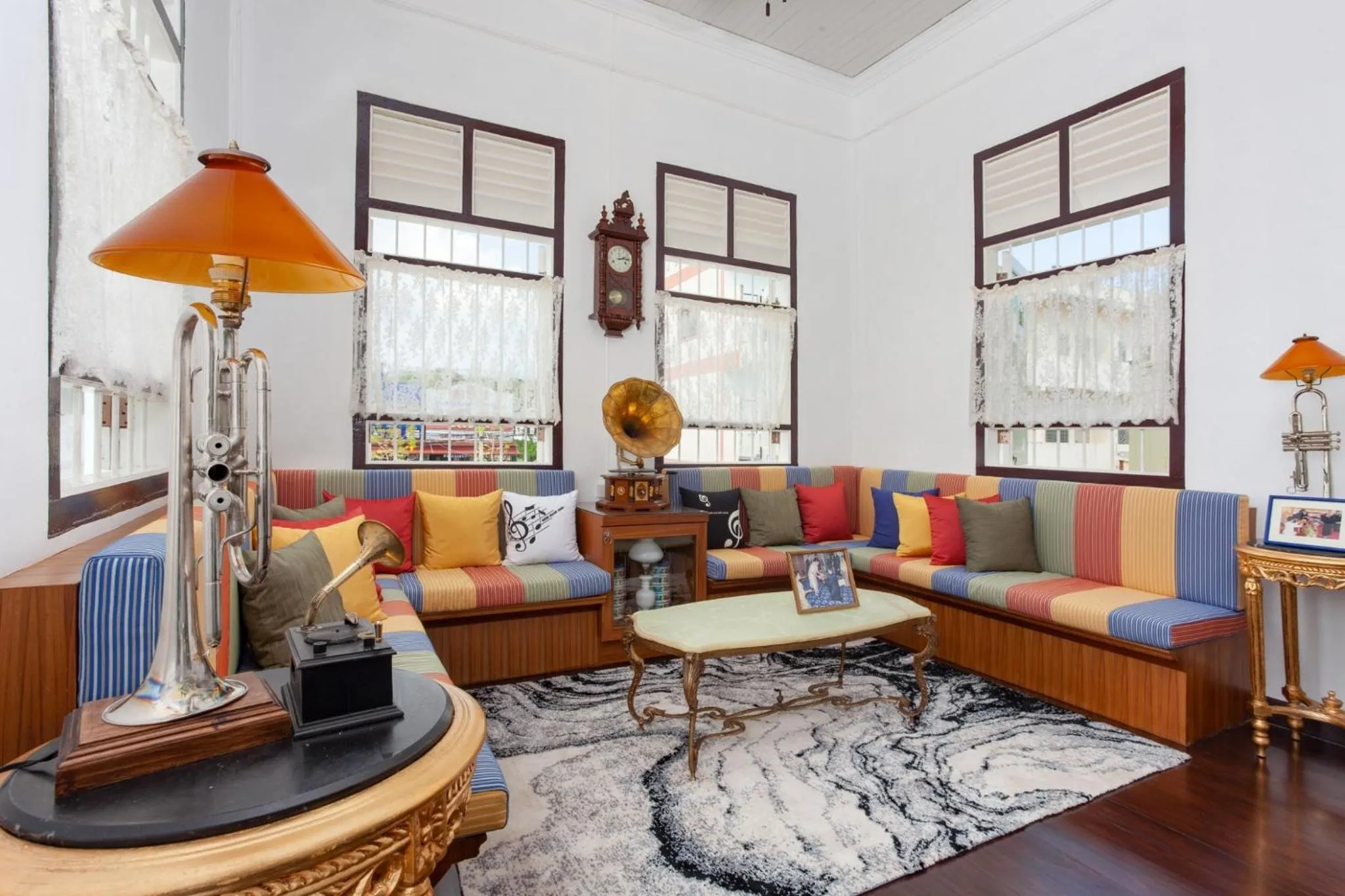 Living room in Sound Gallery House - SHA Plus