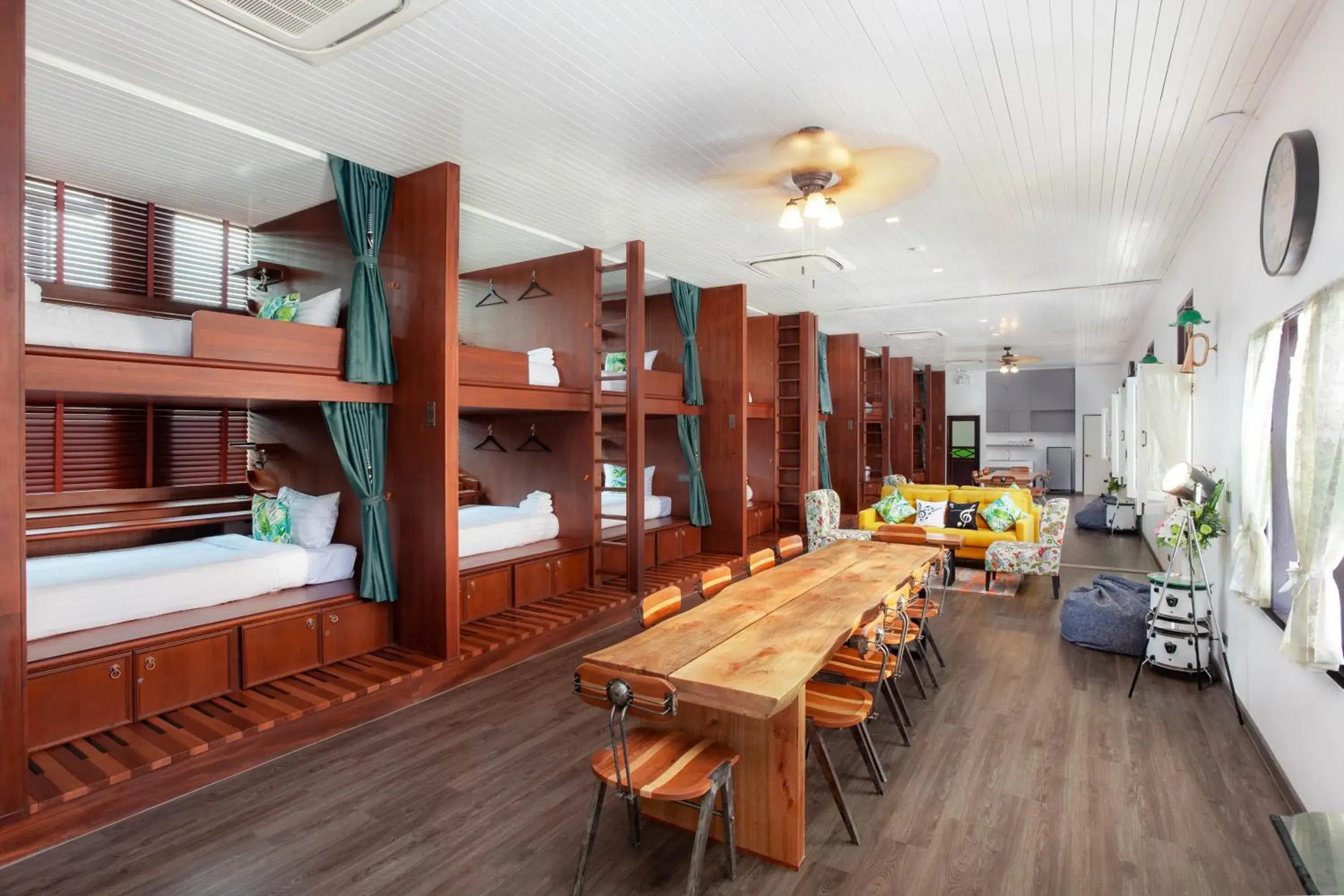 10-Bed Mixed Dormitory Room in Sound Gallery House - SHA Plus 10-Bed Mixed Dormitory Room in Sound Gallery House - SHA Plus