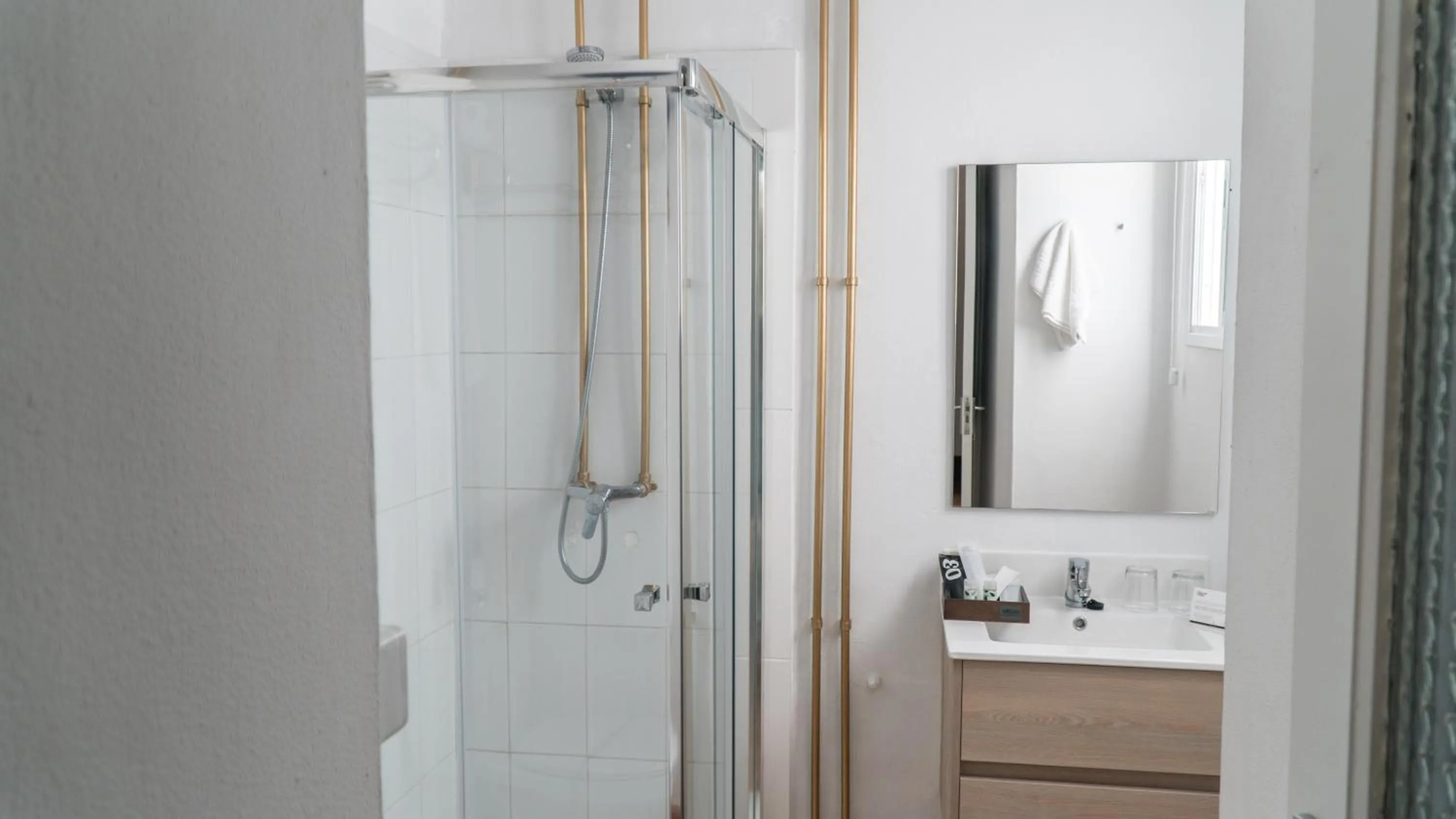 Bathroom in Hotel Aguere