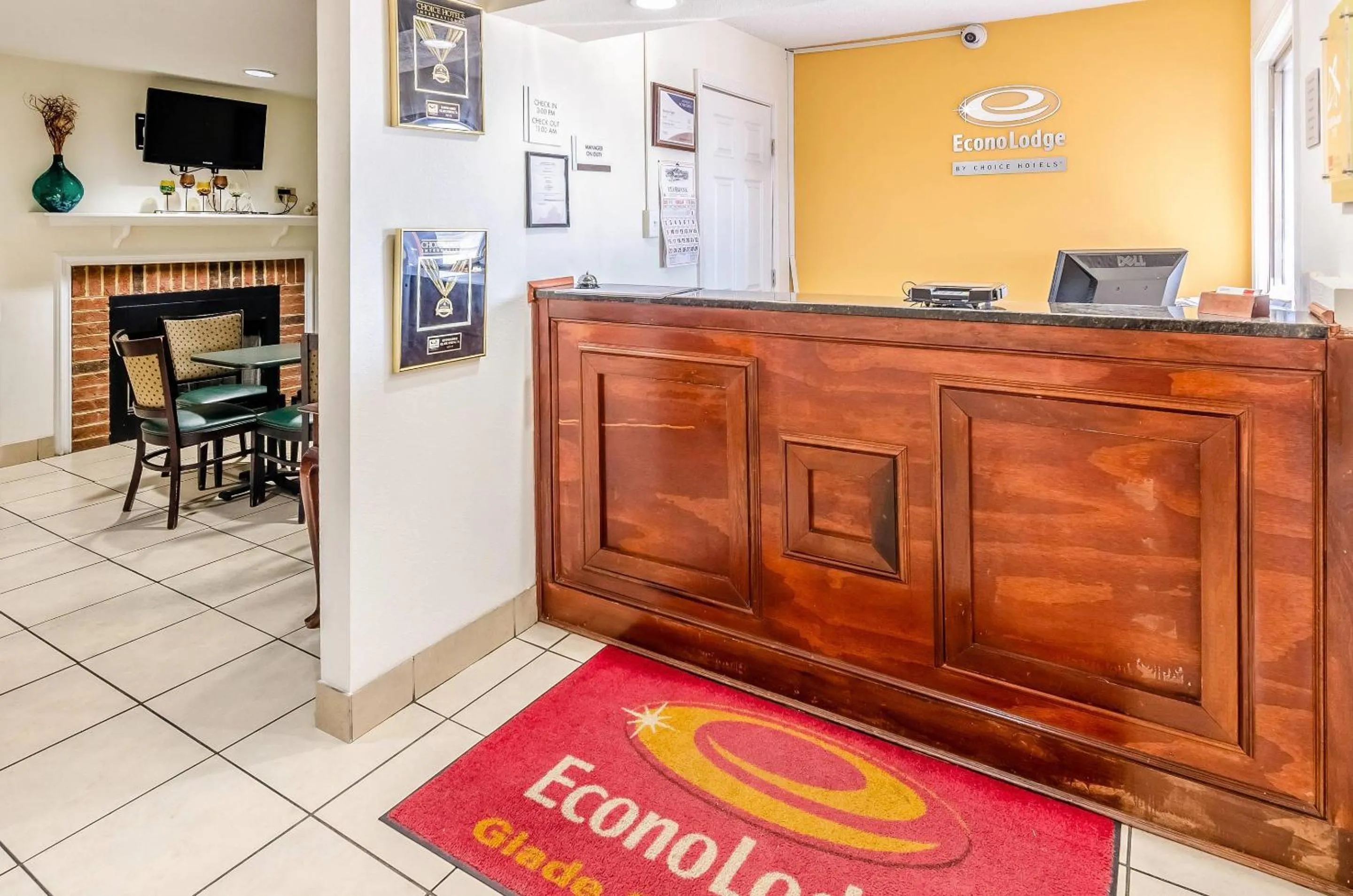 Lobby or reception in Econo Lodge Glade Springs I-81