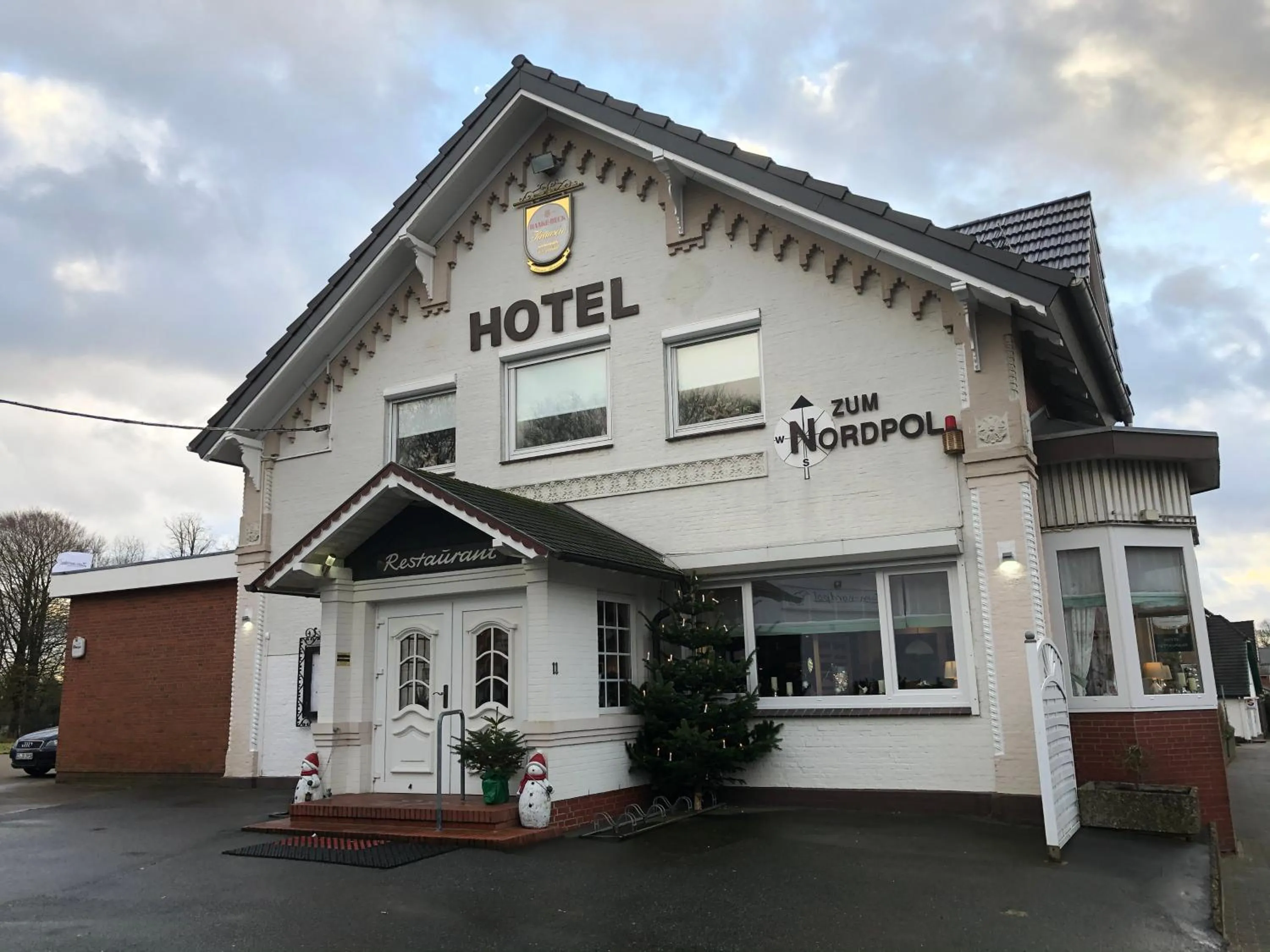 Facade/entrance in Hotel zum Nordpol