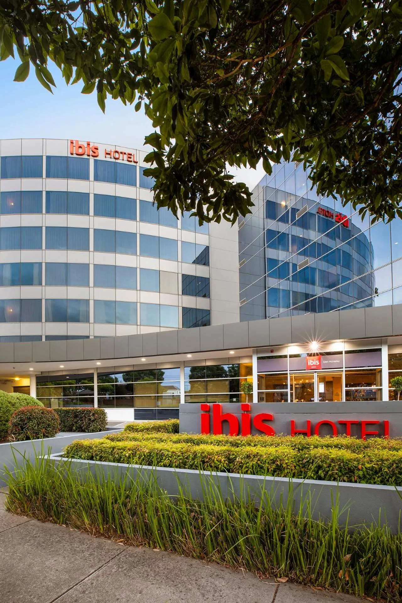 Facade/entrance in ibis Melbourne - Glen Waverley