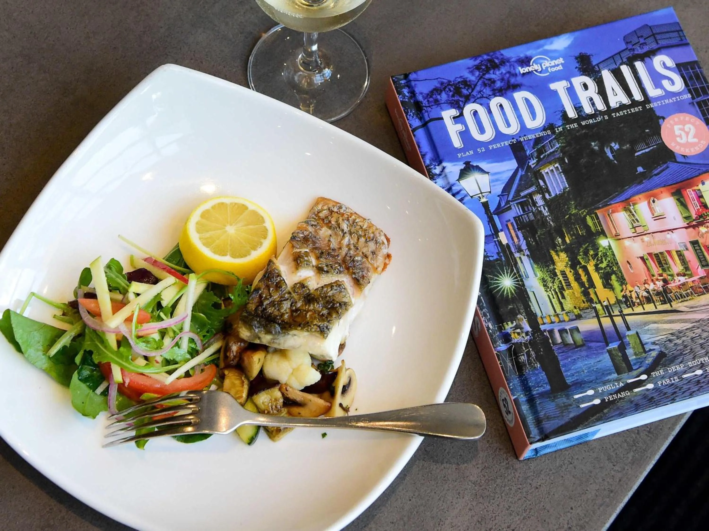 Restaurant/places to eat in ibis Melbourne - Glen Waverley