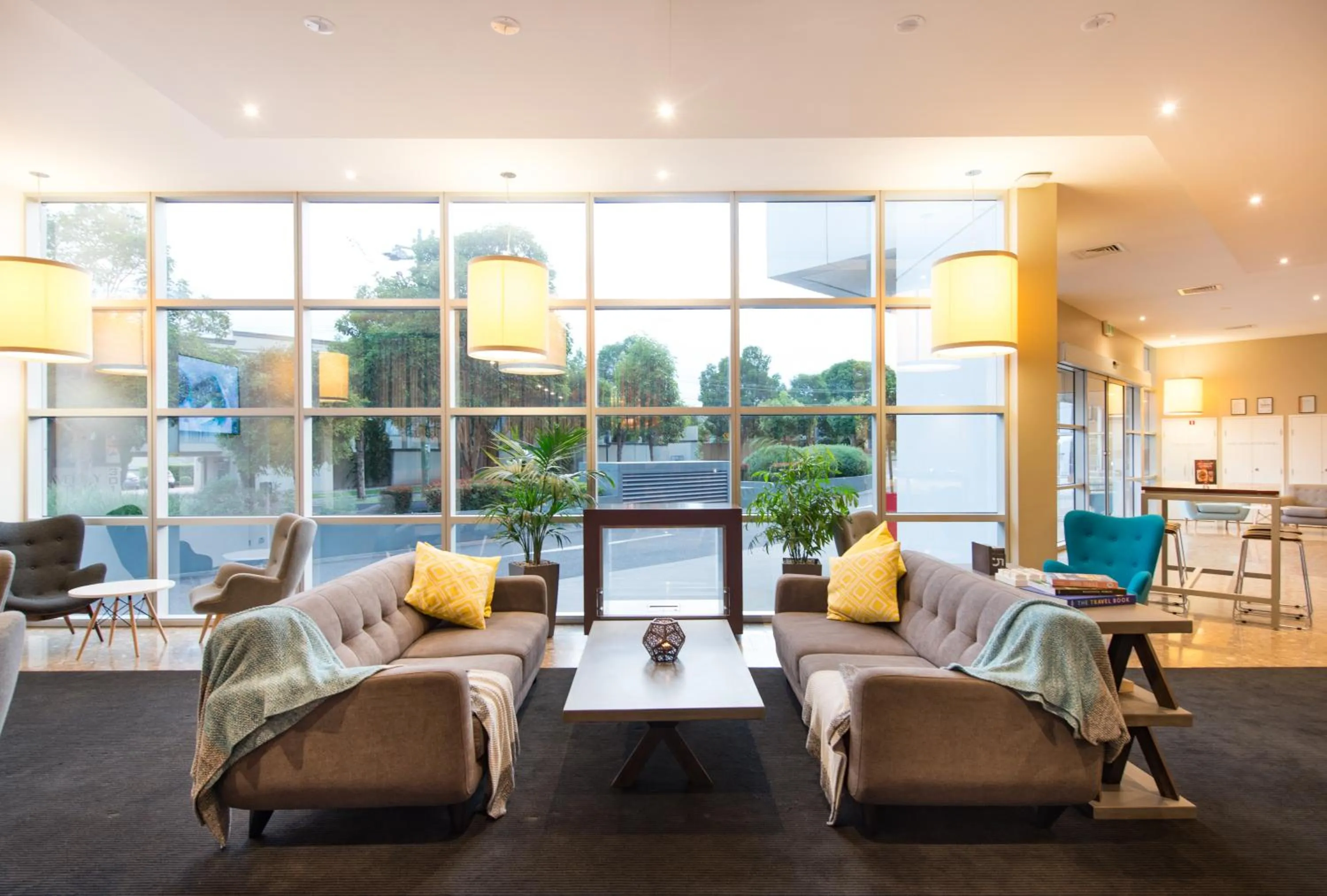 Lobby or reception in ibis Melbourne - Glen Waverley