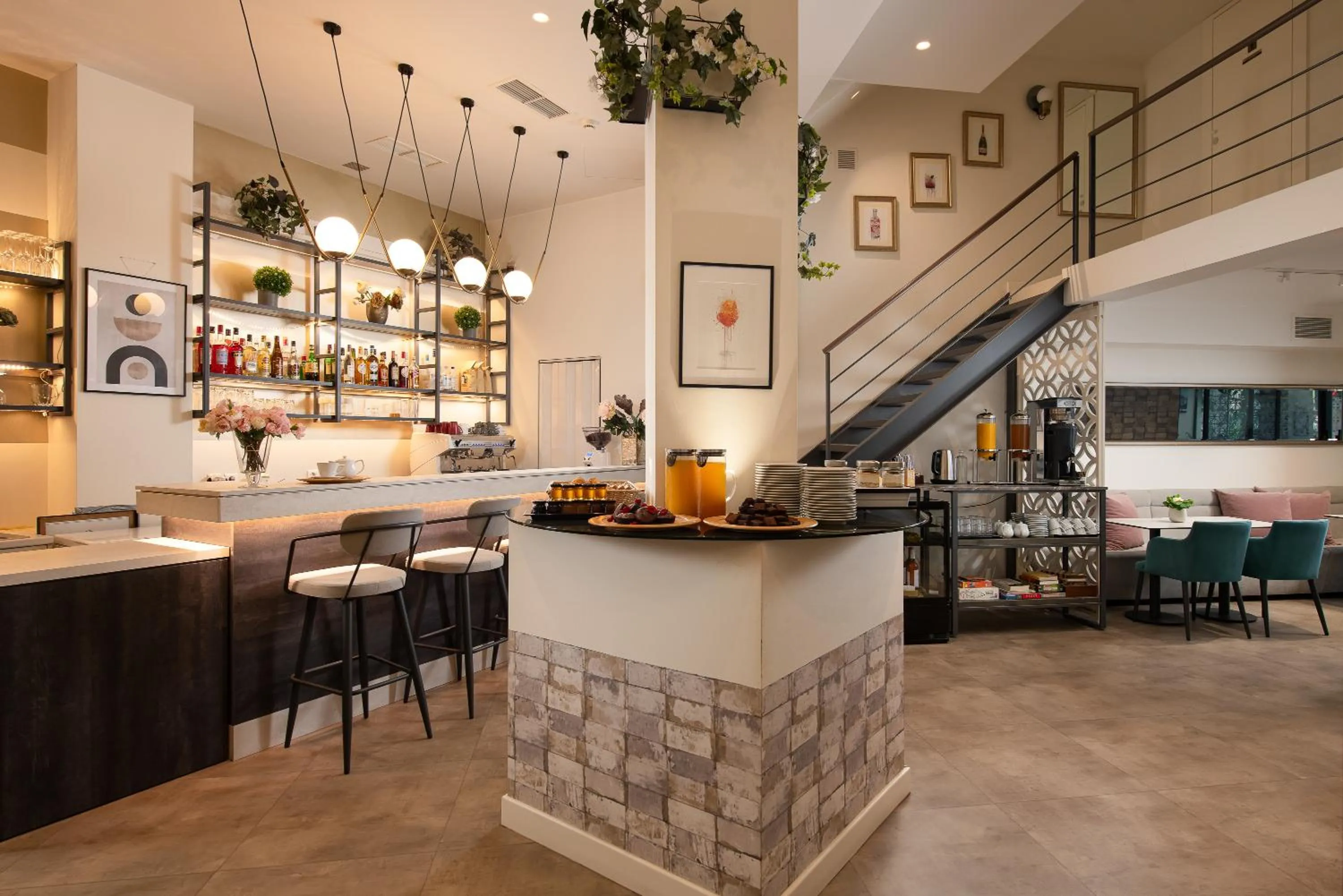 Breakfast in Urban Nest - Suites & Apartments