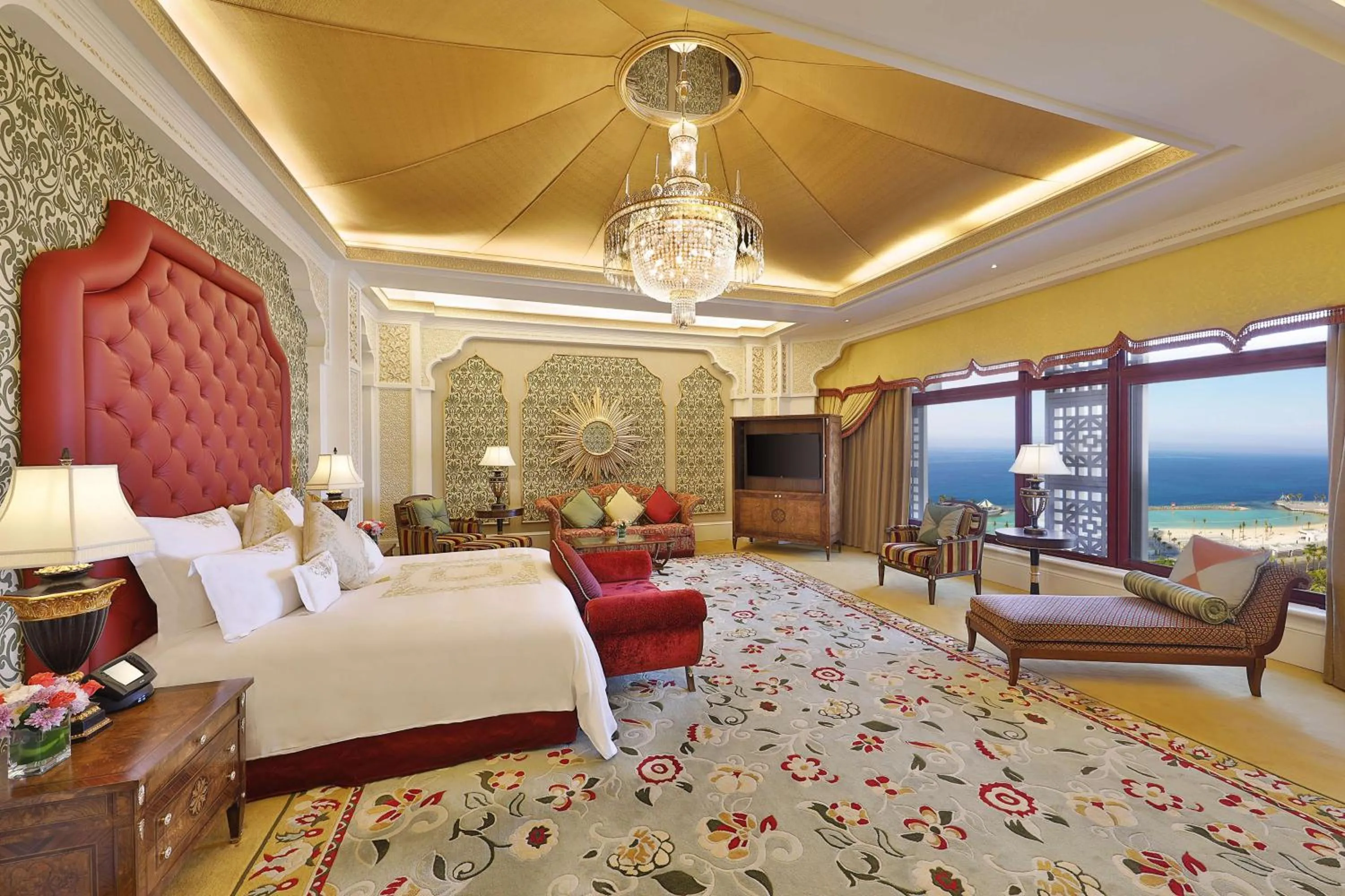 Bedroom, Bed in Waldorf Astoria Jeddah - Qasr Al Sharq