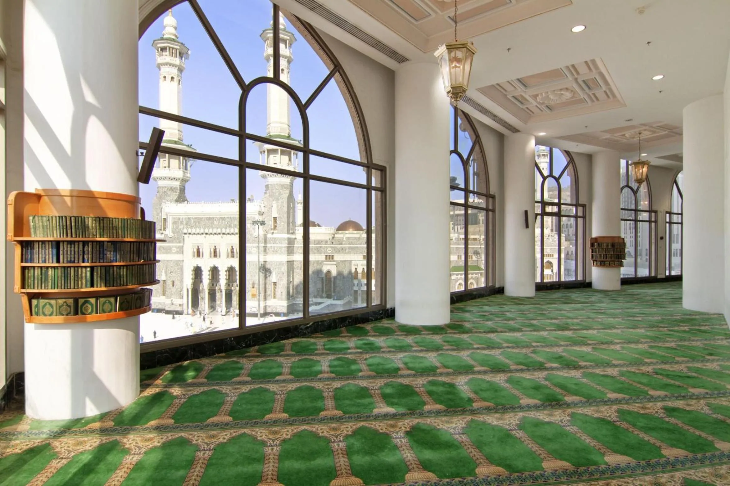 Area and facilities in Makkah Hotel