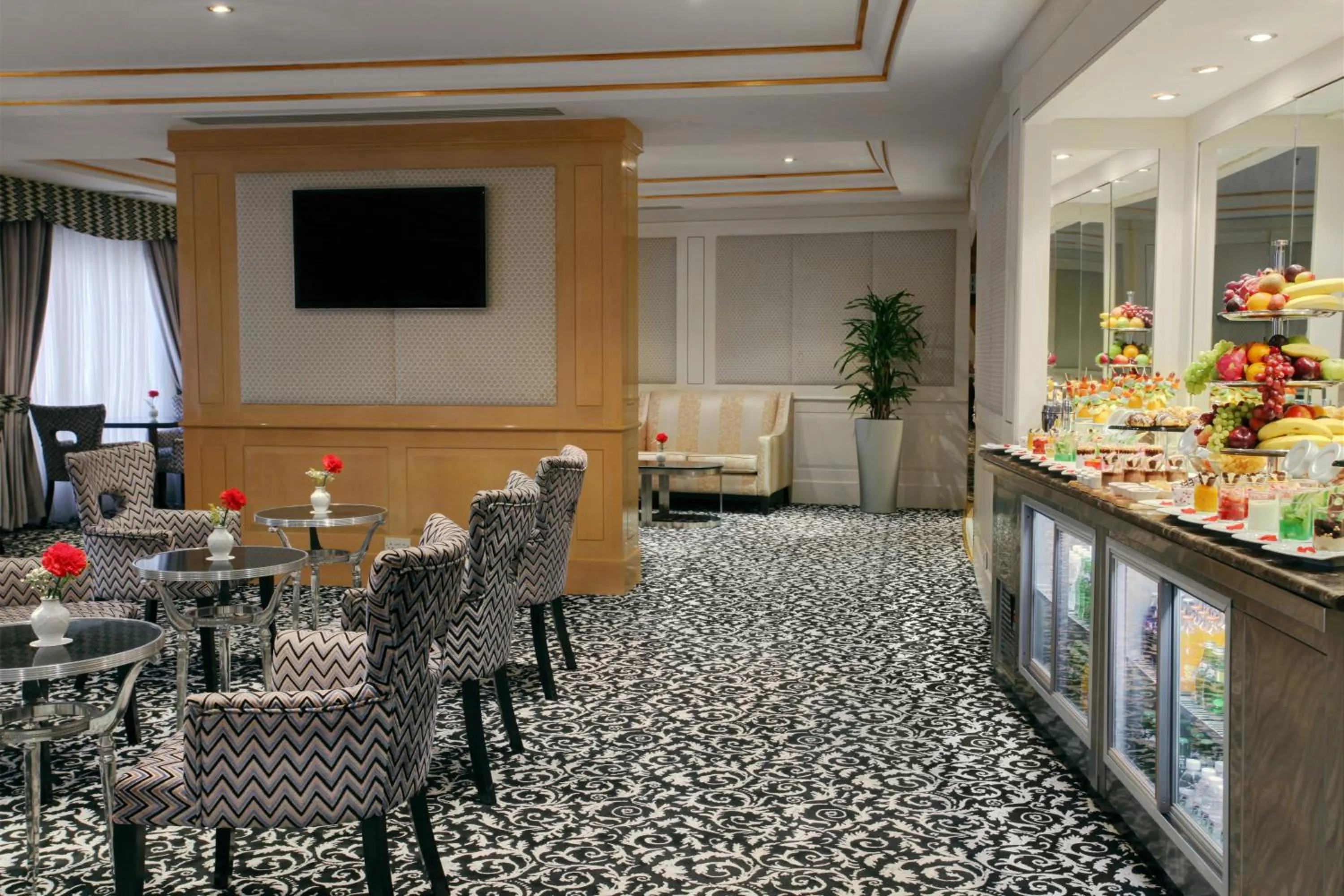 Lounge or bar in Makkah Hotel