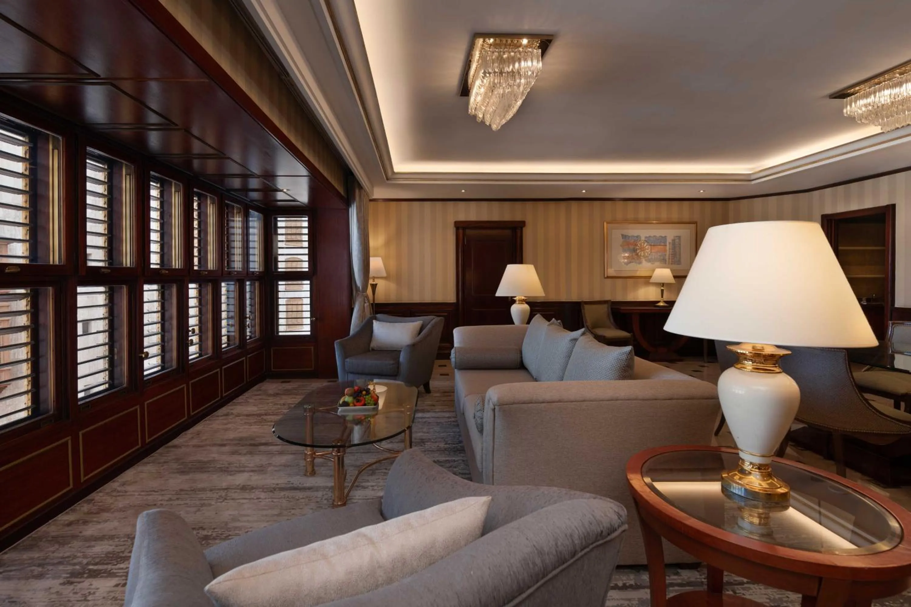 Living room in Makkah Hotel