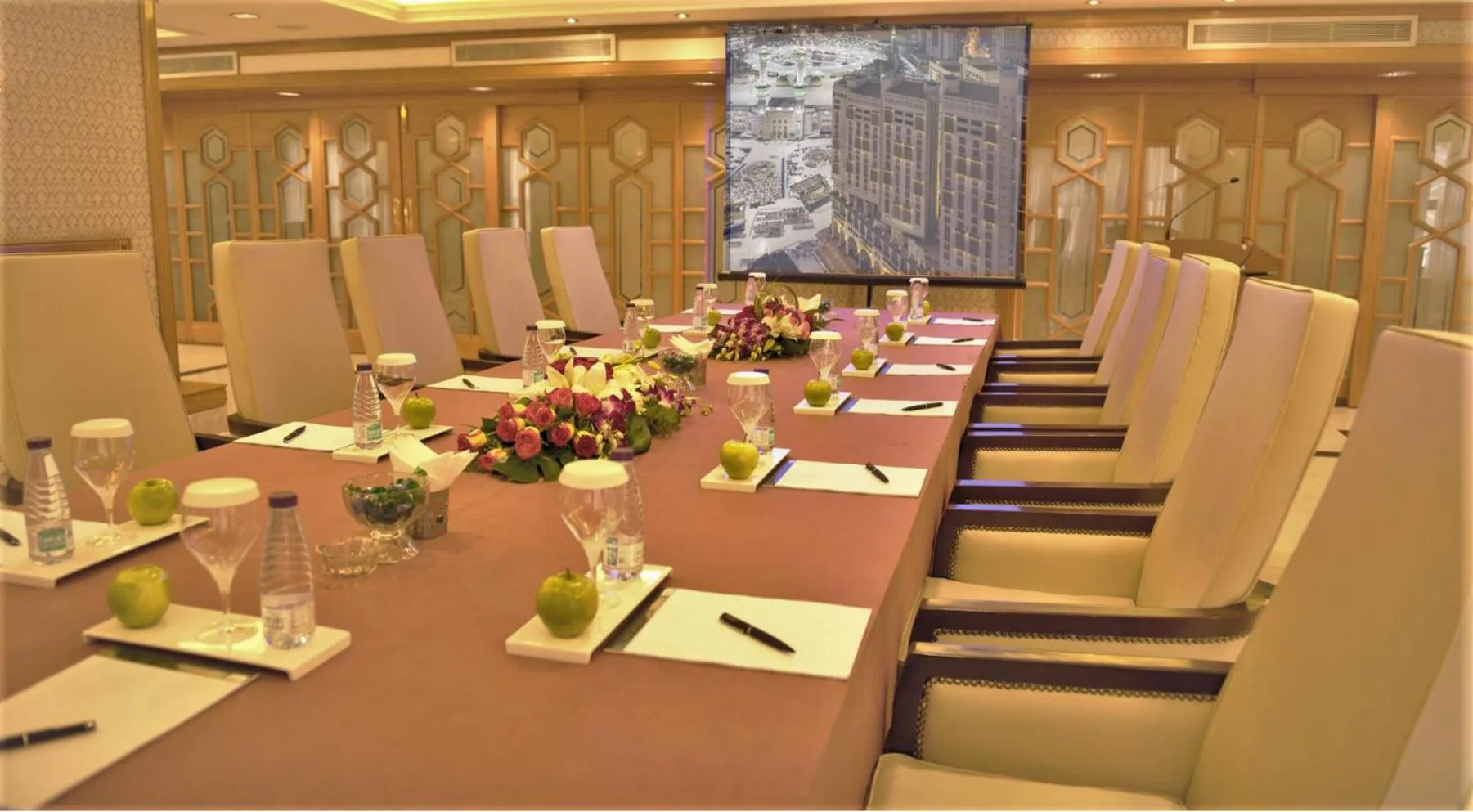 Banquet/Function facilities in Makkah Hotel