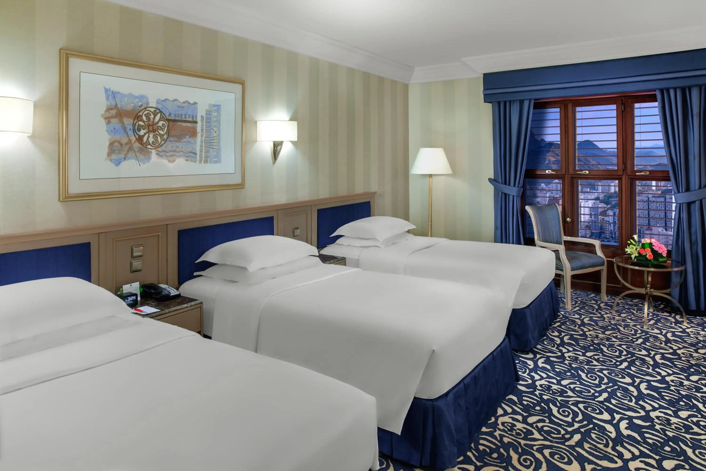 Bedroom, Bed in Makkah Hotel