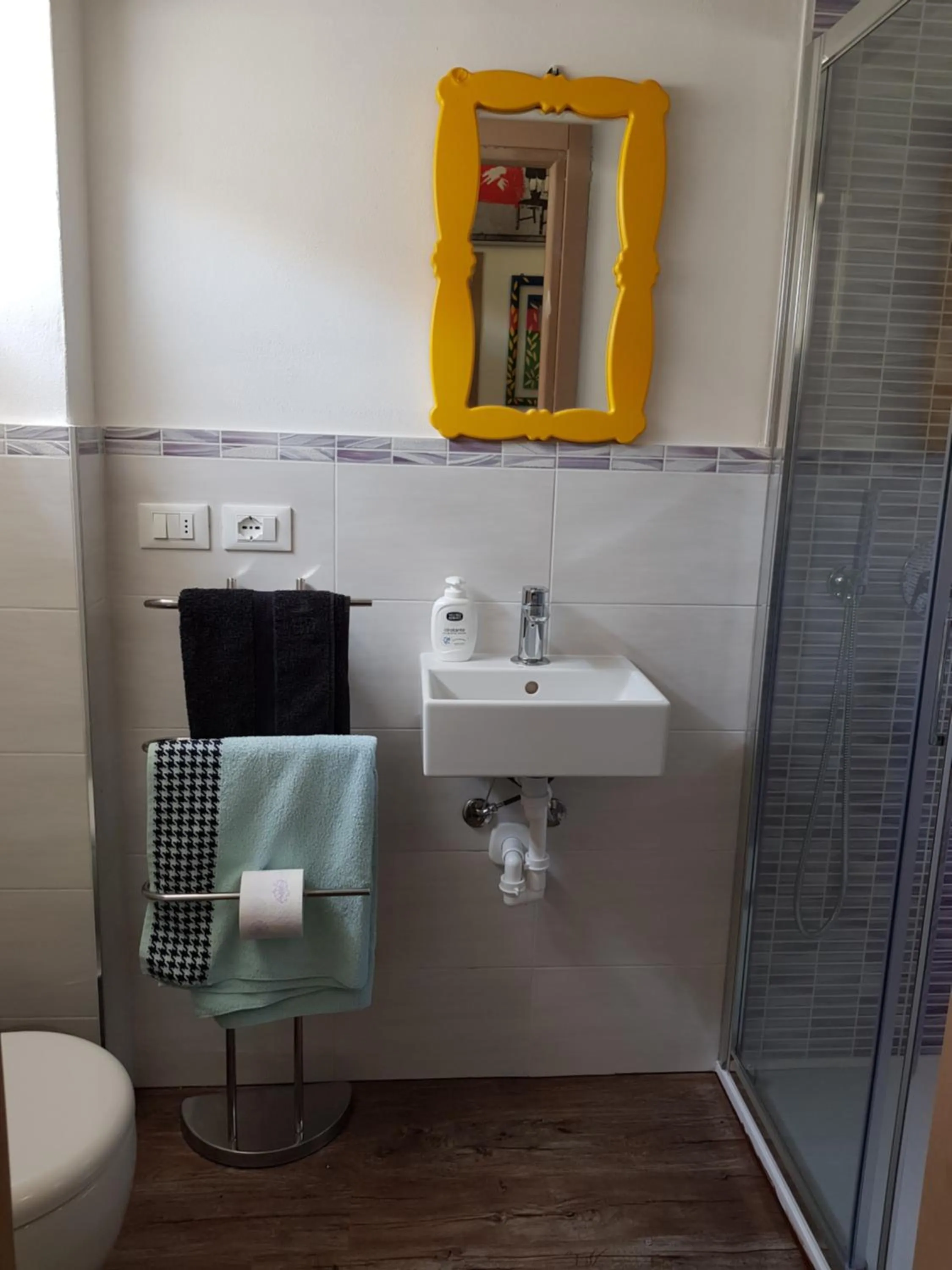 Shower in Room Saronno + B&B