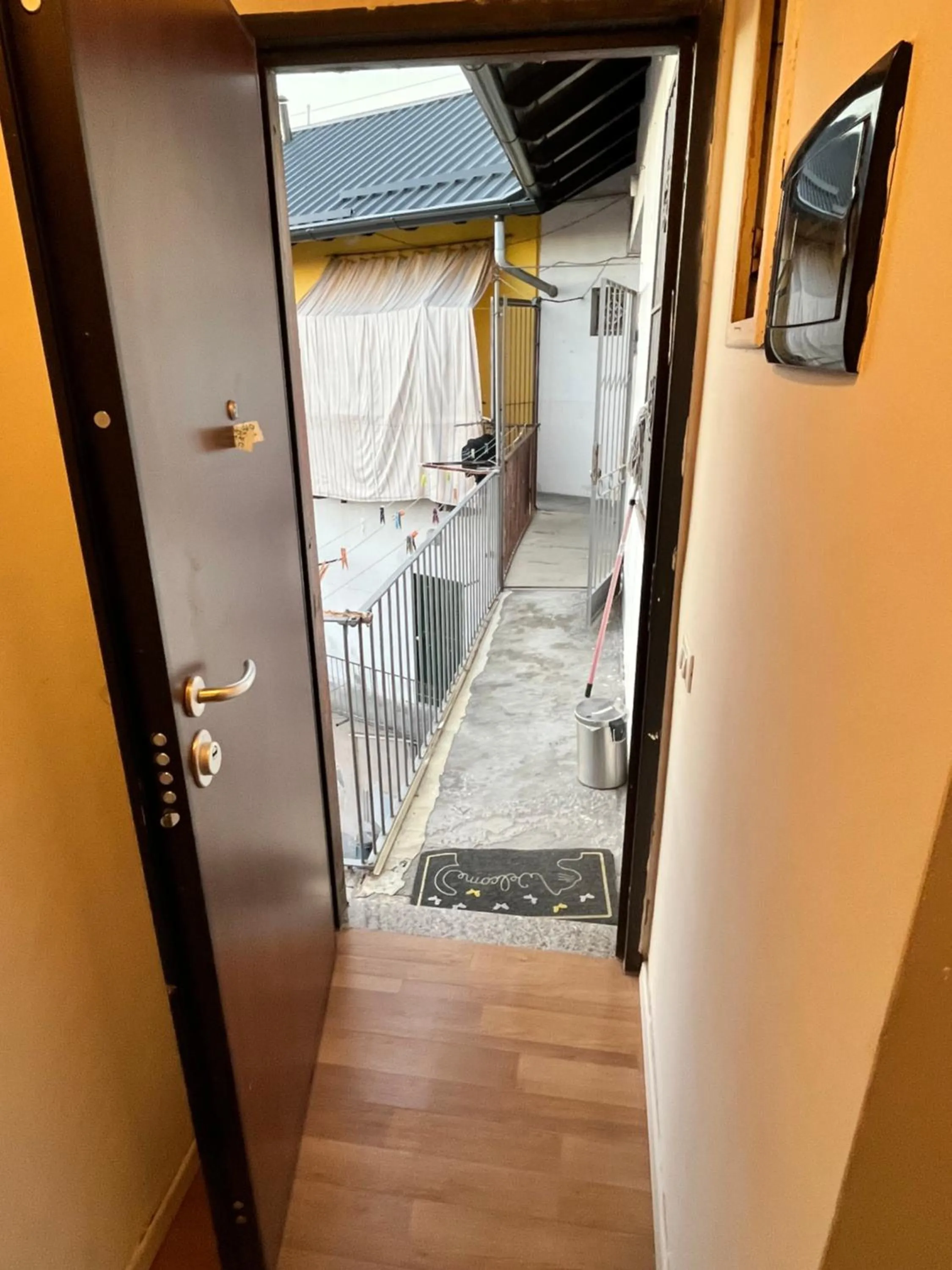 Balcony/Terrace, Bed in Room Saronno + B&B