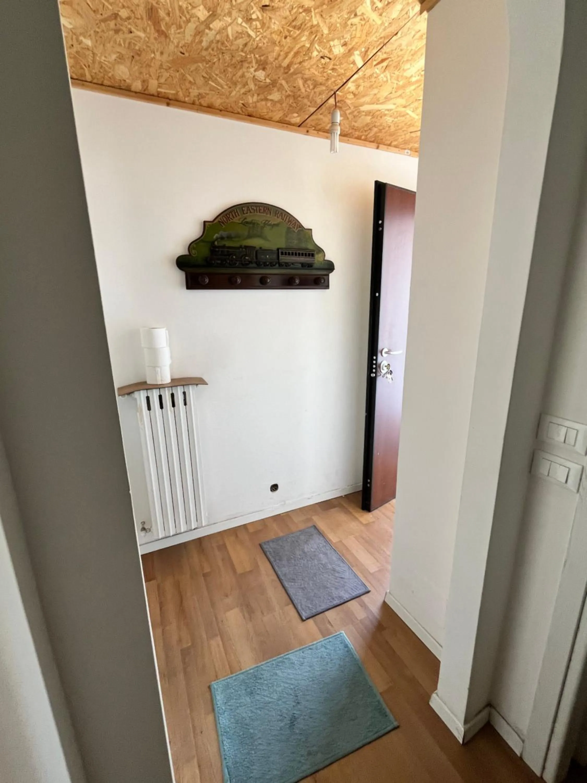 Facade/entrance in Room Saronno + B&B