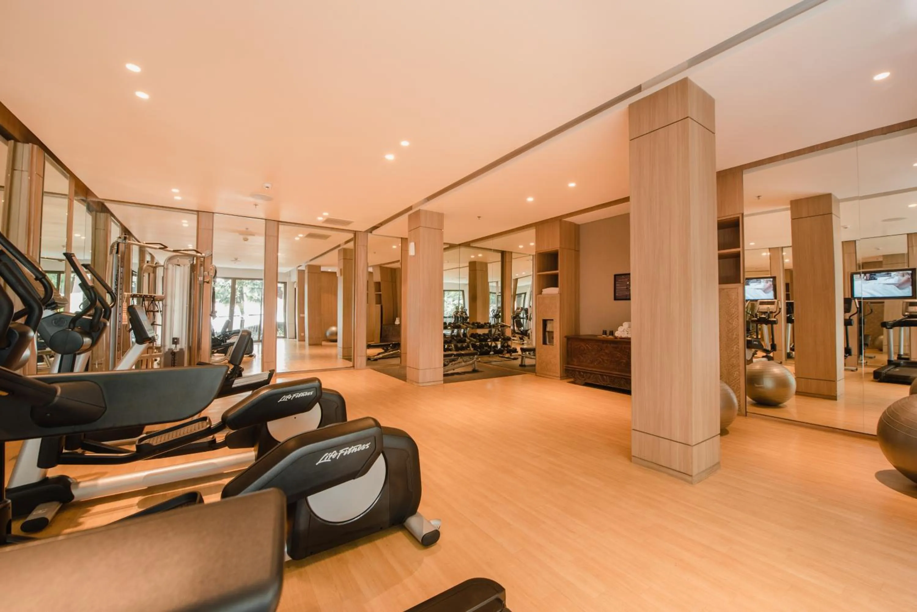 Fitness centre/facilities in Ramayana Suites and Resort