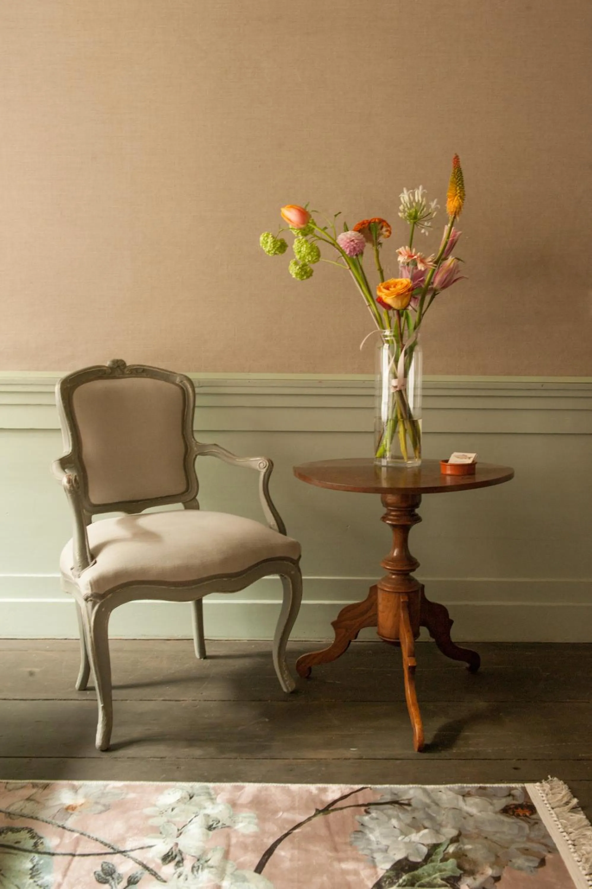 Seating area in De Carper