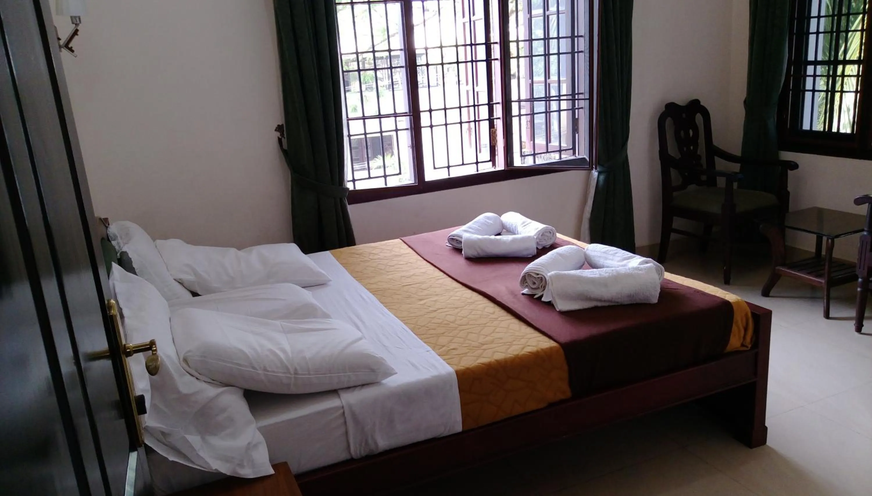 Bed in Elim Homestay Fort Kochi