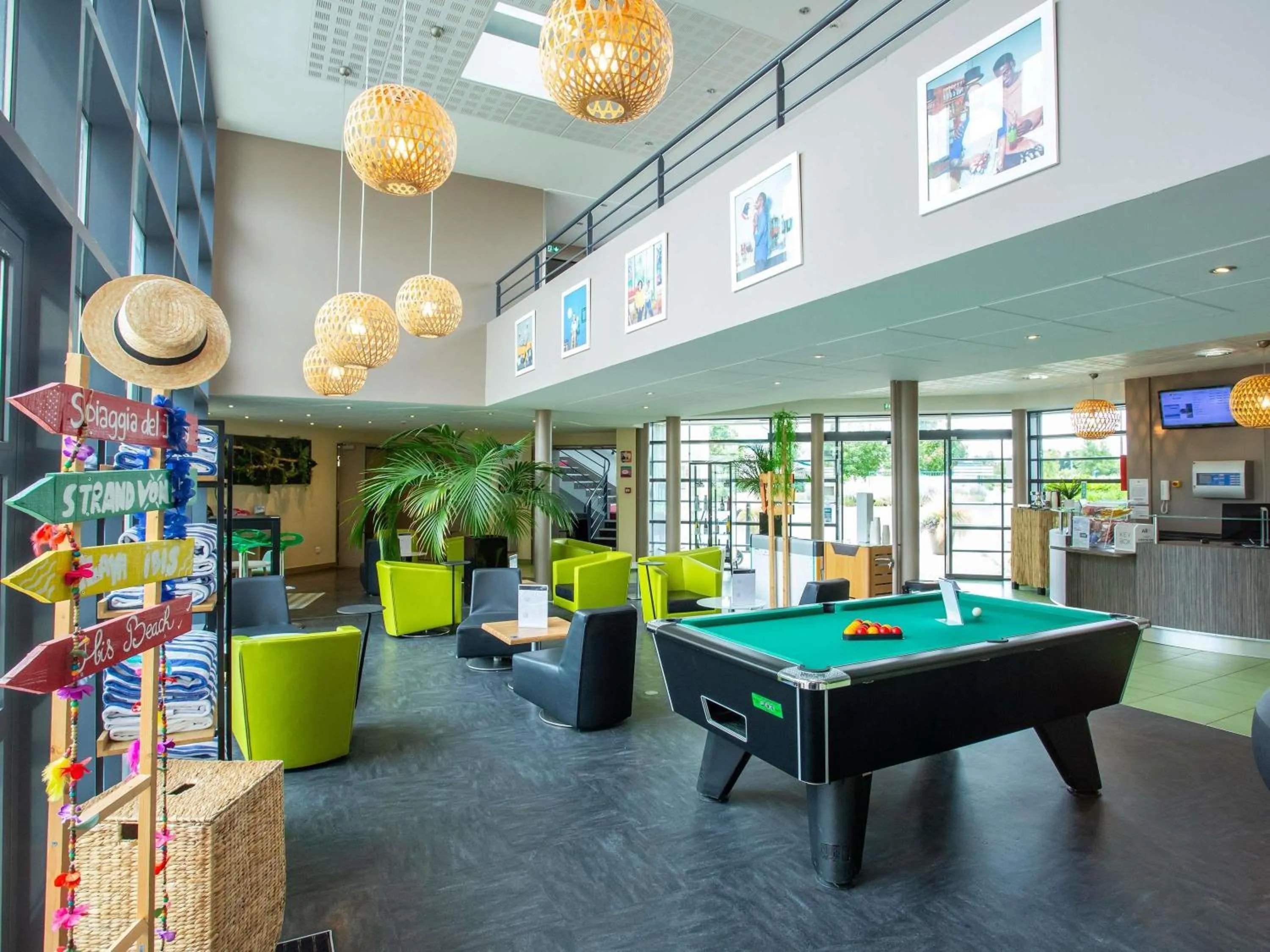 Property building in Hôtel Ibis Styles Bourges