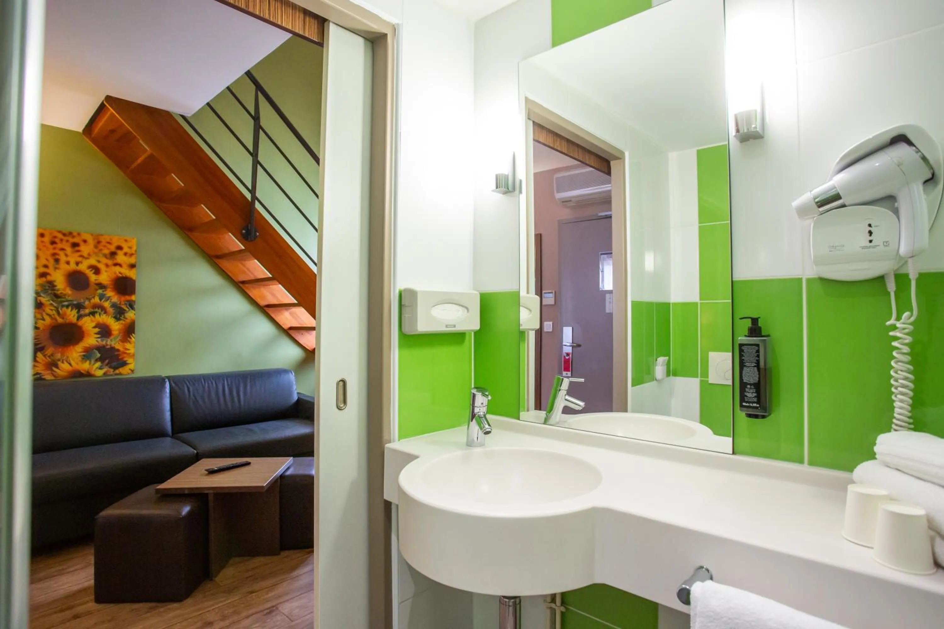 Bathroom in Hôtel Ibis Styles Bourges