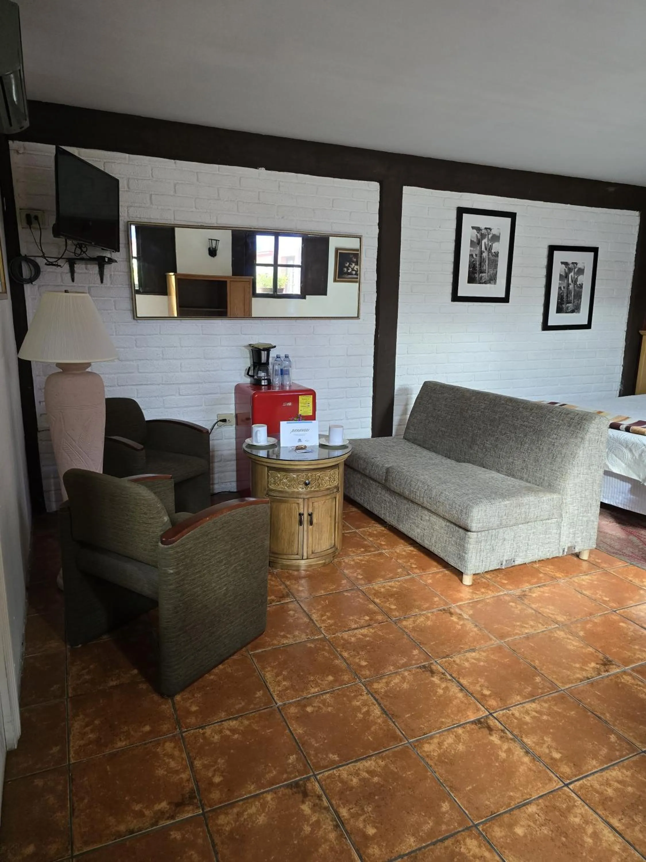 TV and multimedia in HOTEL BOUTIQUE EL VIEJO MUNDO