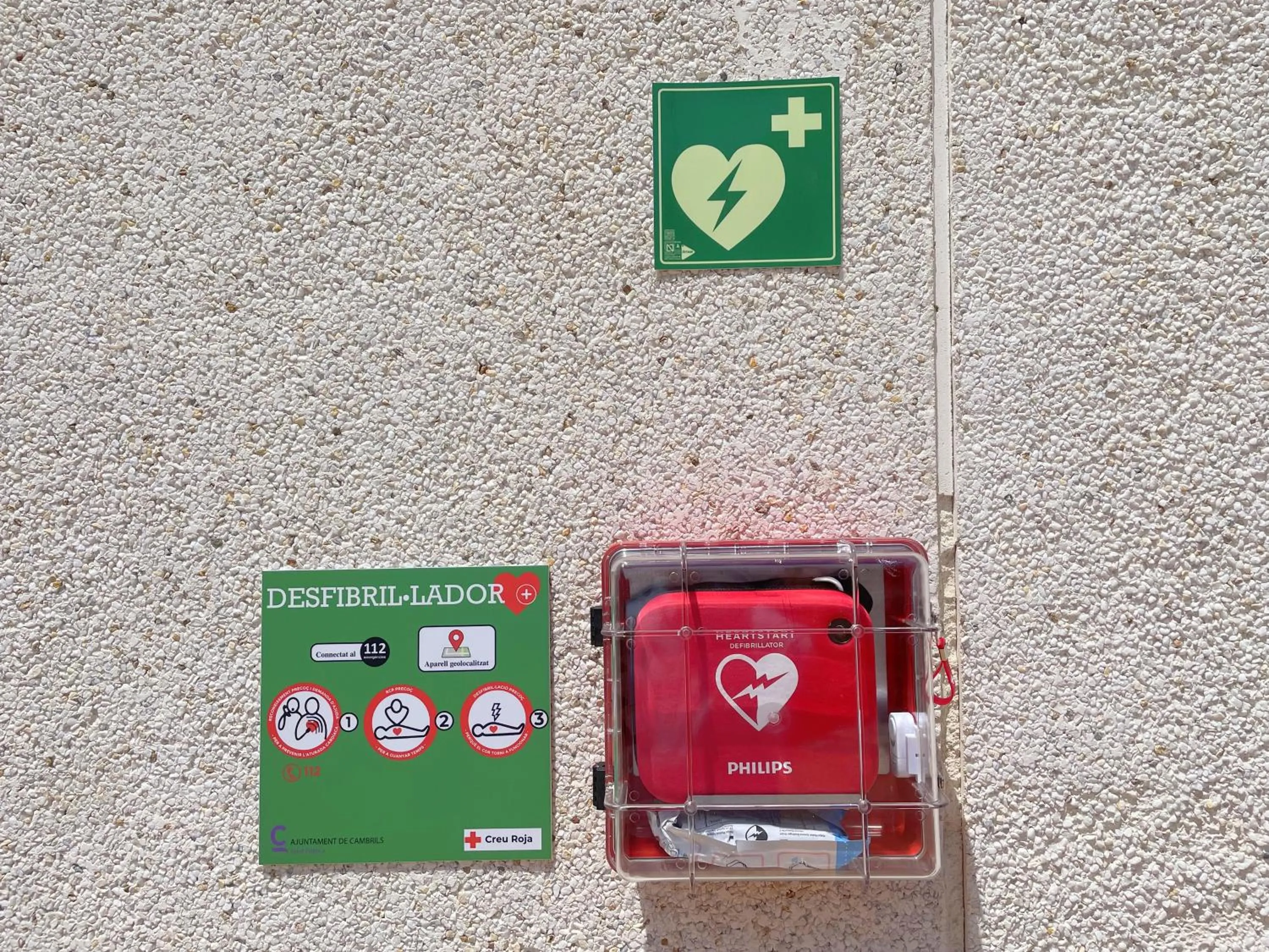 Logo/Certificate/Sign in Rentalmar Pins Marina