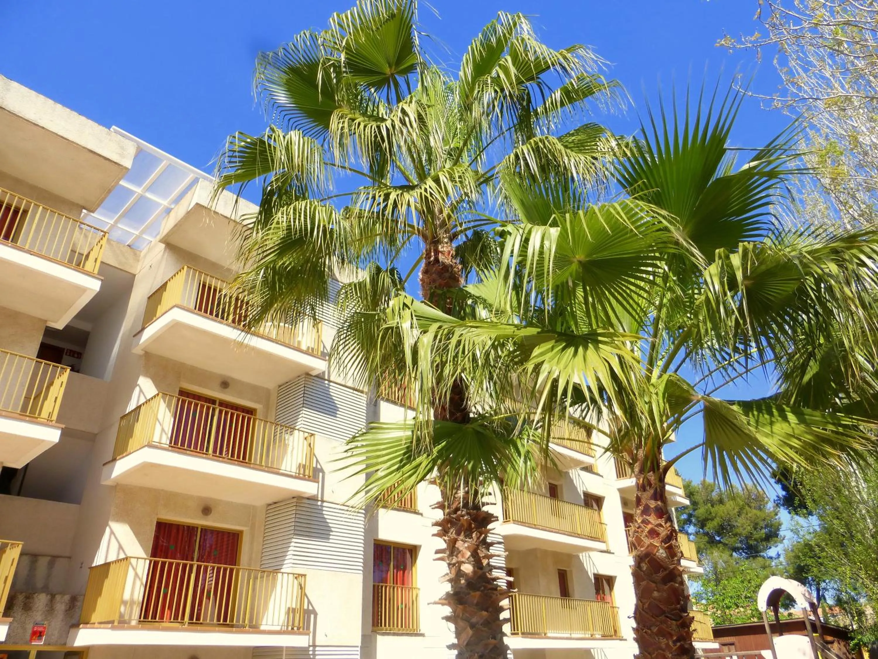 Facade/entrance in Rentalmar Pins Marina