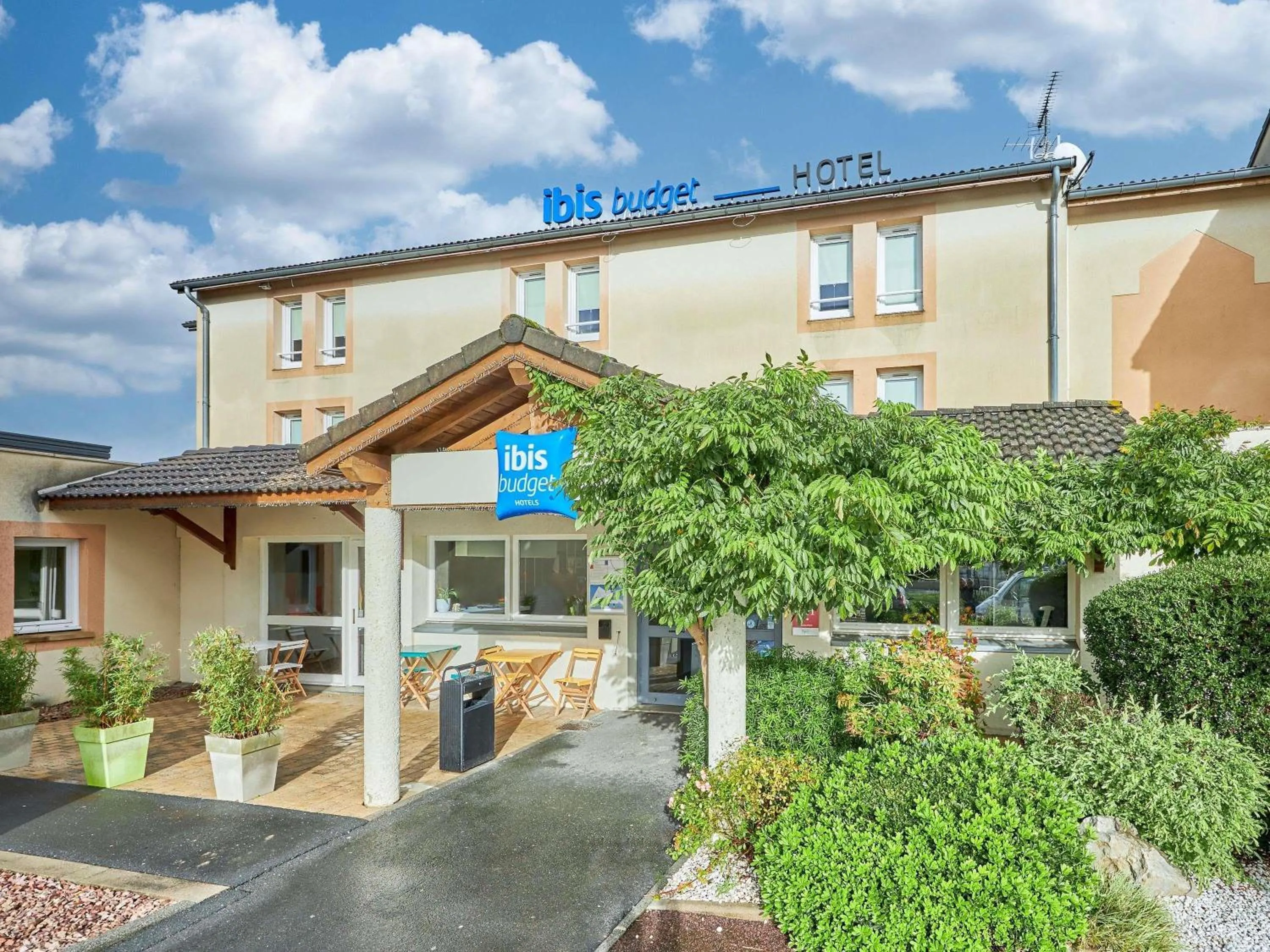 Property building in ibis budget Lisieux