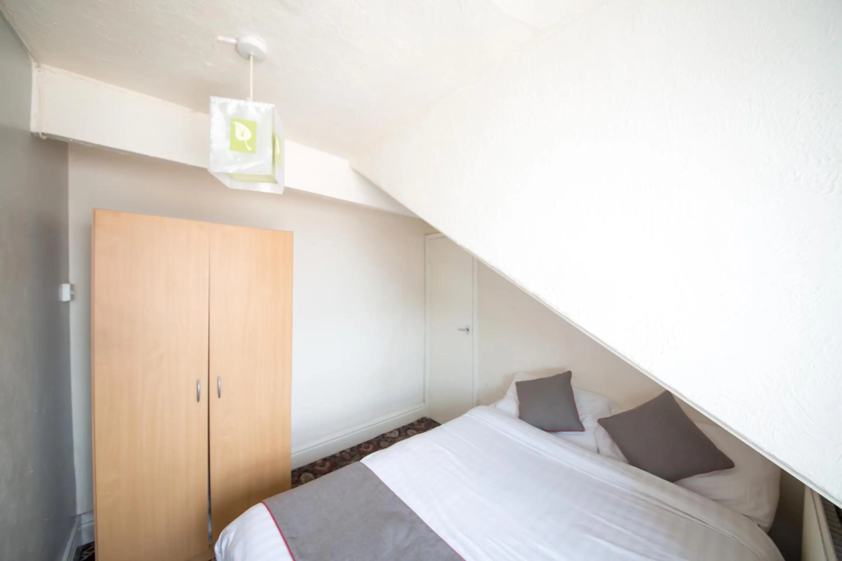 Bedroom, Bed in MyRoomz Hollingdales Hotel