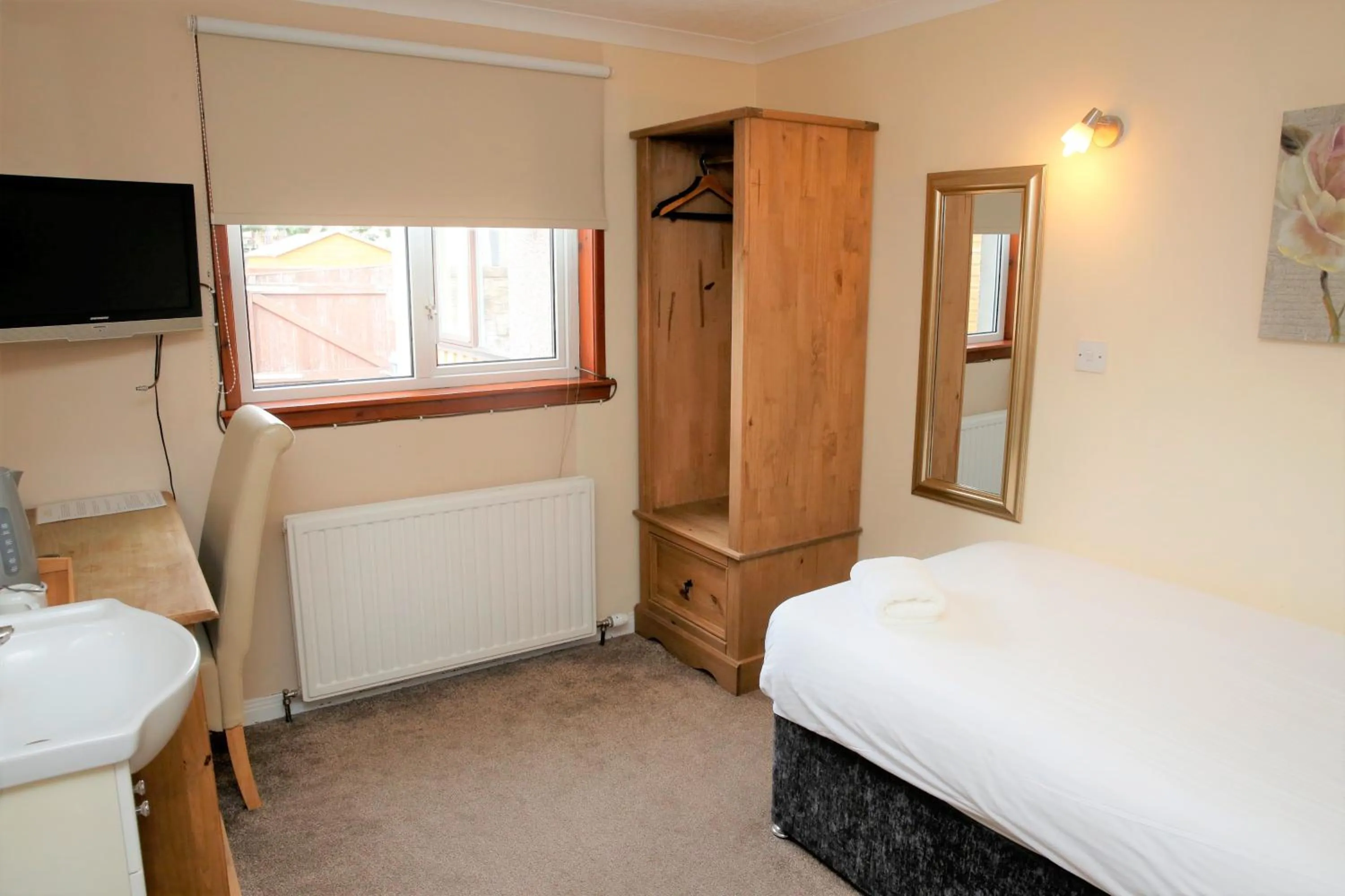 Bedroom, Bed in Ardross Glencairn