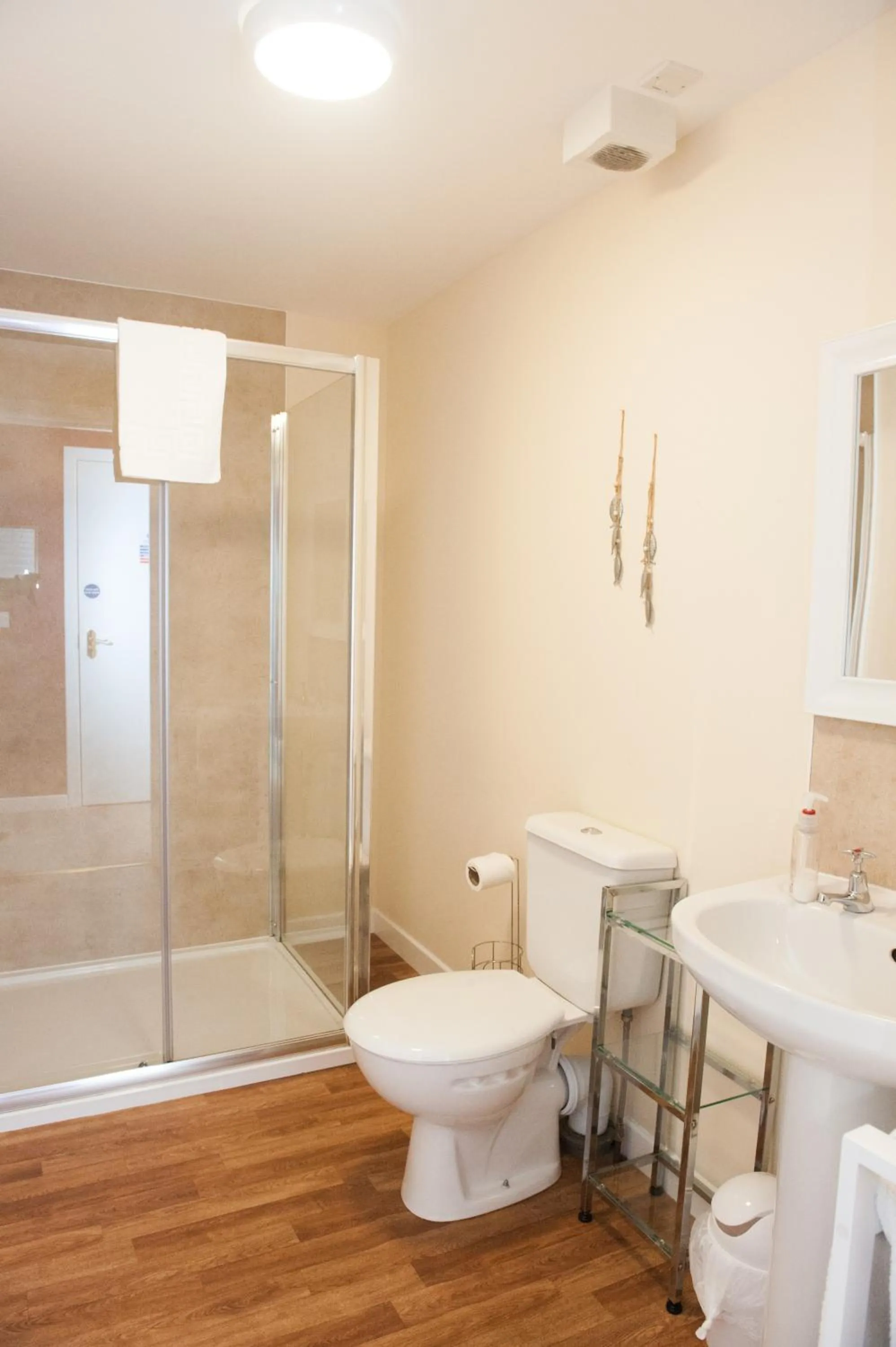 Shower in Ardross Glencairn