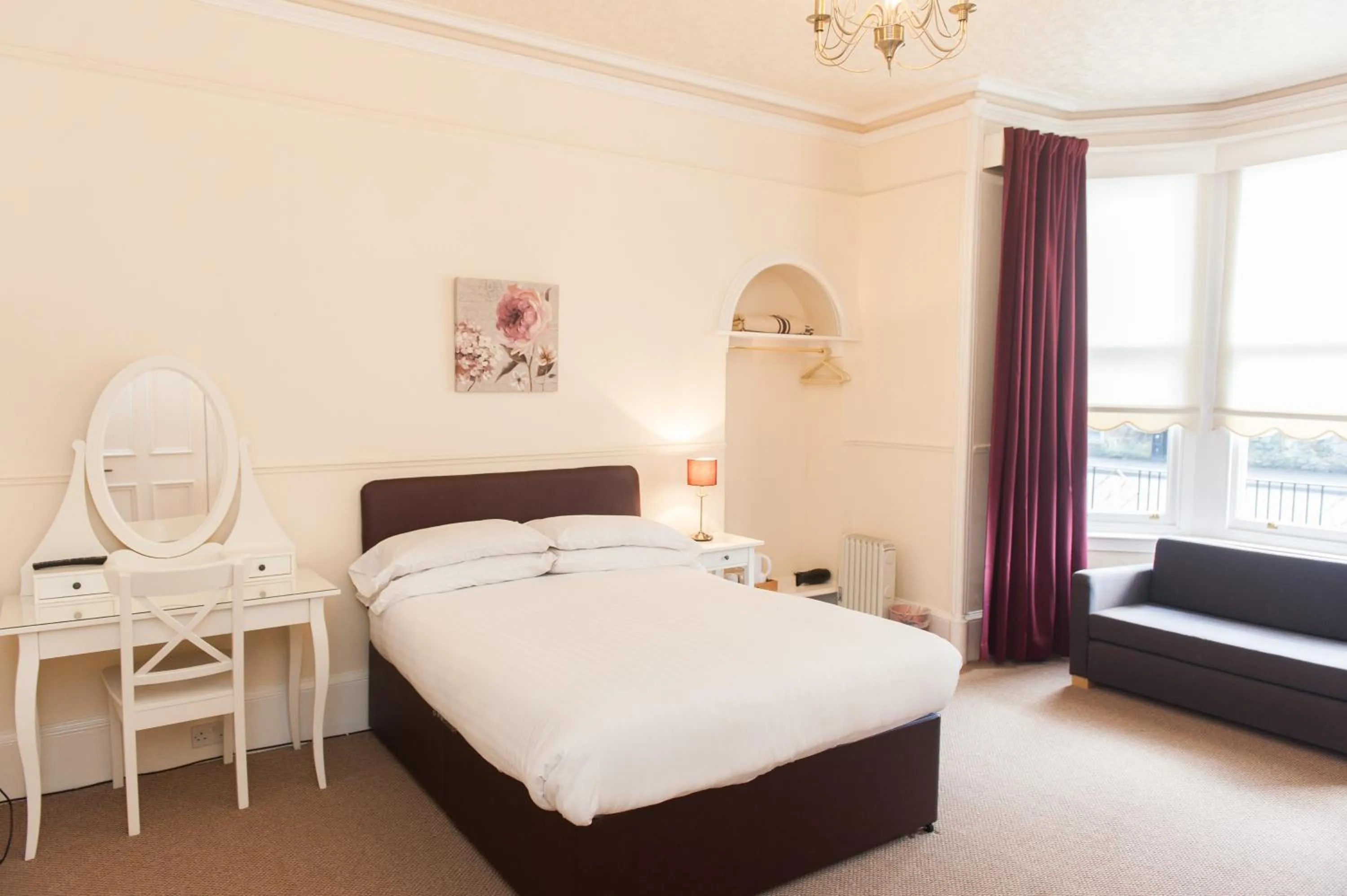 Bedroom, Bed in Ardross Glencairn