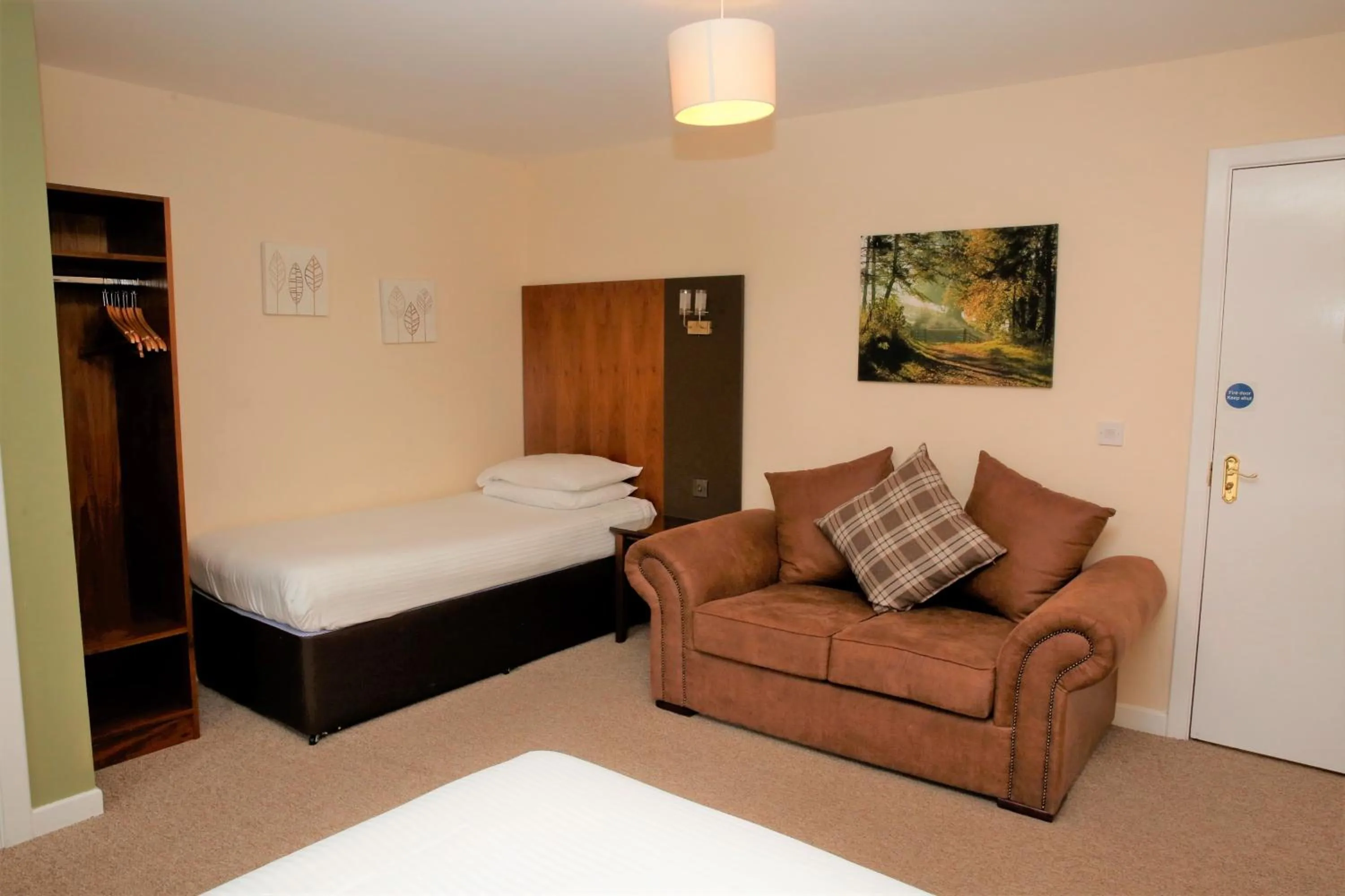 Bedroom, Bed in Ardross Glencairn