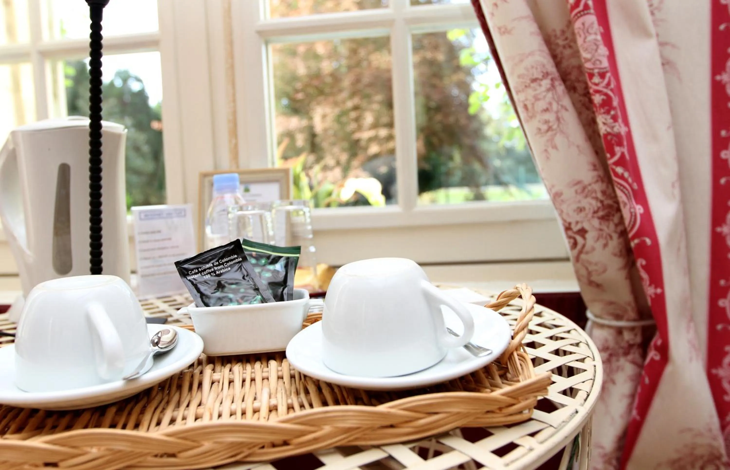 Coffee/tea facilities in Château du Bois de La Noe