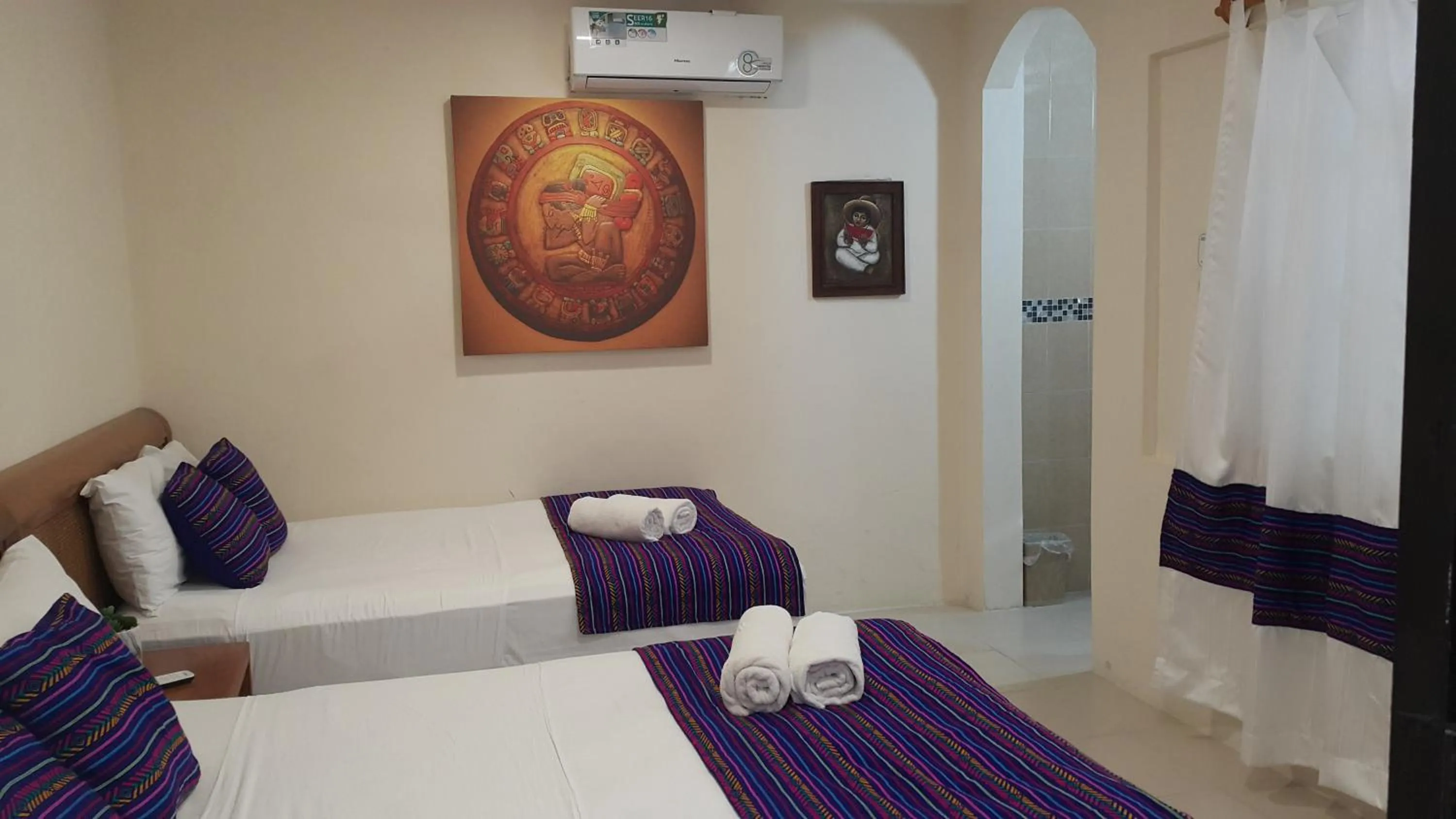 Photo of the whole room in Estancia Tulbayab 36